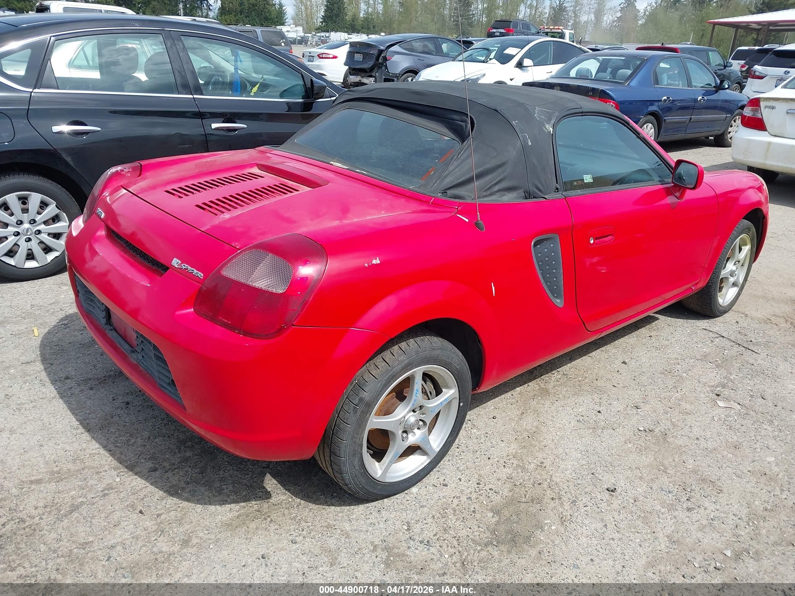 2000 Toyota Mr2 Spyder   Red vin: JTDFR3206Y0016696