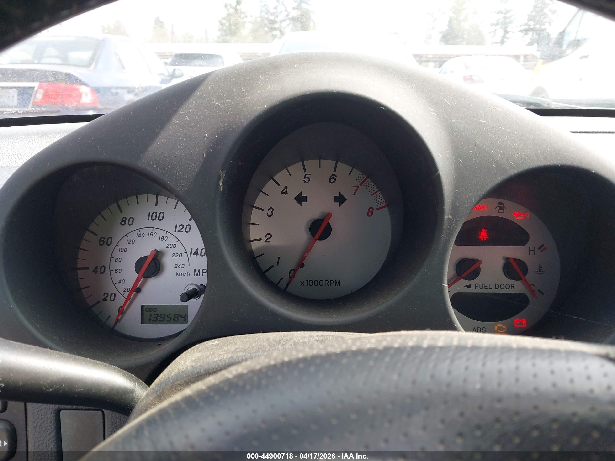 2000 Toyota Mr2 Spyder   Red vin: JTDFR3206Y0016696