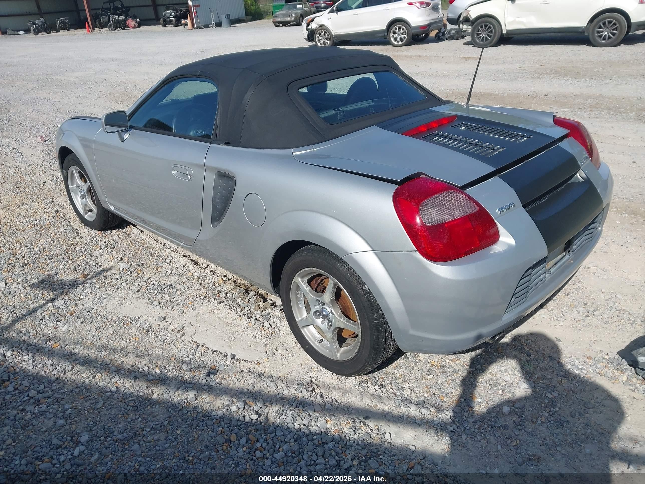 2002 Toyota Mr2 Spyder   Silver vin: JTDFR320720052355