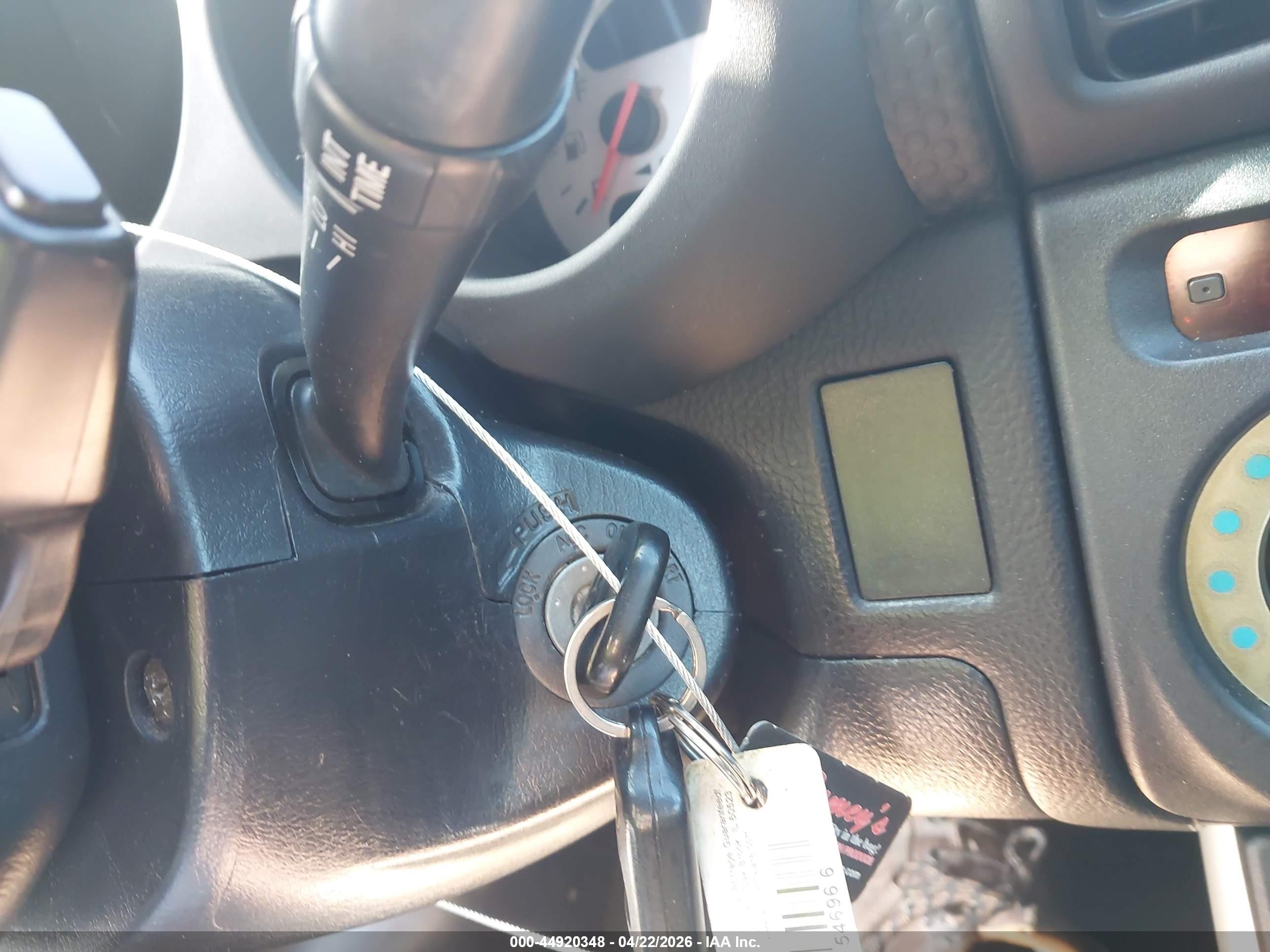2002 Toyota Mr2 Spyder   Silver vin: JTDFR320720052355