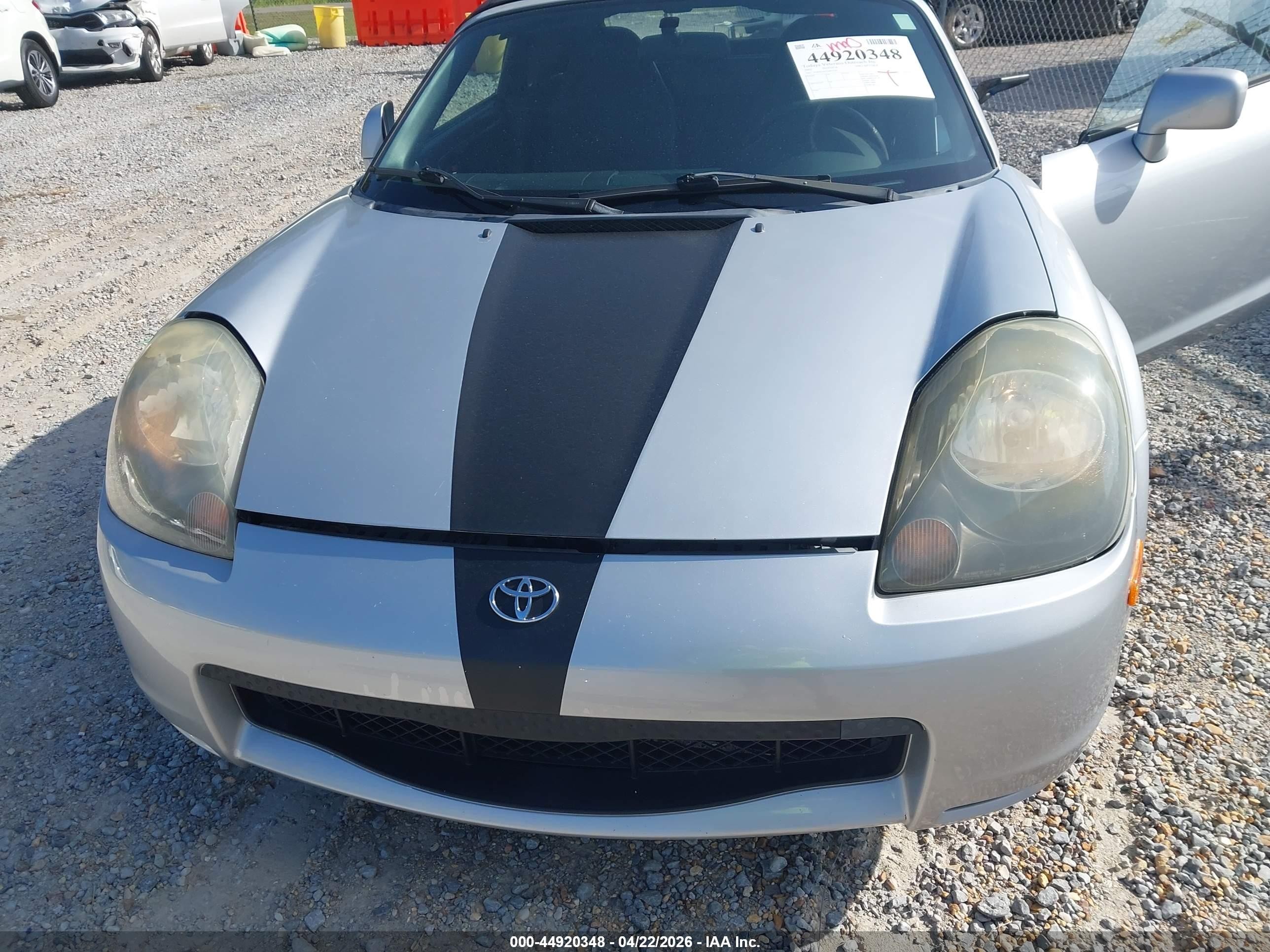 2002 Toyota Mr2 Spyder   Silver vin: JTDFR320720052355