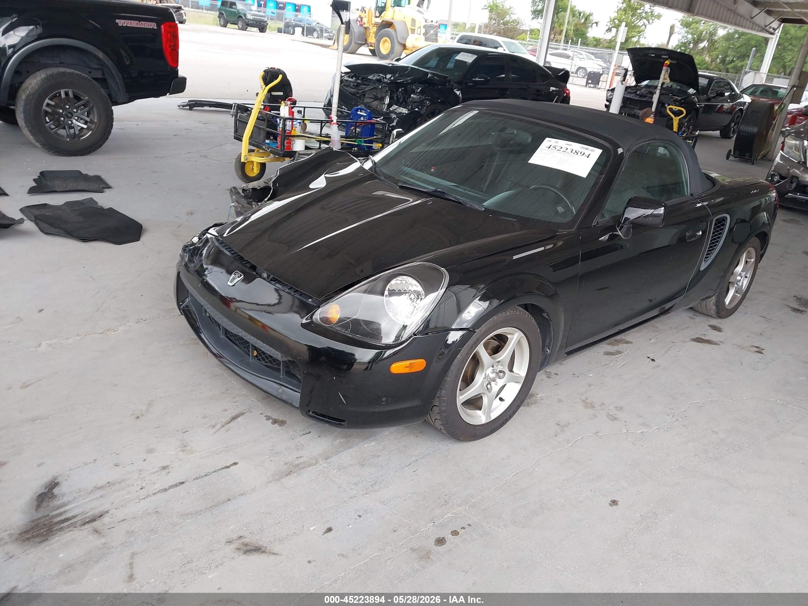 2000 Toyota Mr2 Spyder   Black vin: JTDFR3207Y0014701