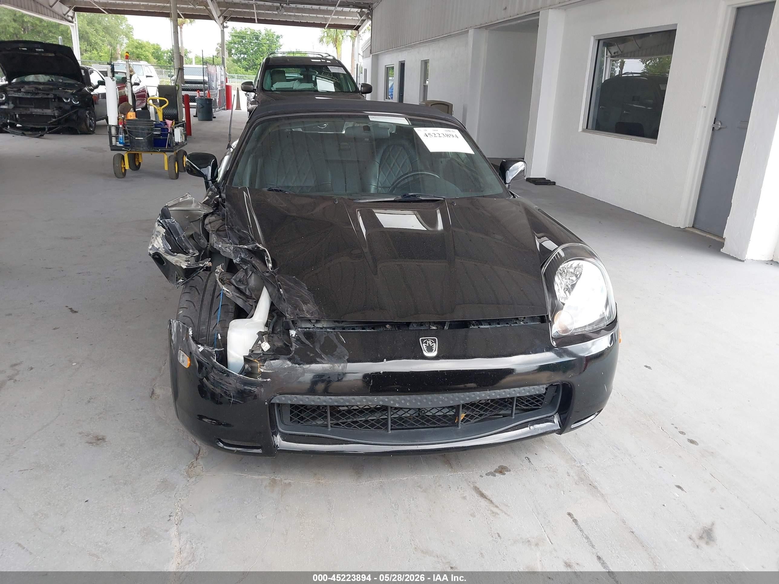 2000 Toyota Mr2 Spyder   Black vin: JTDFR3207Y0014701