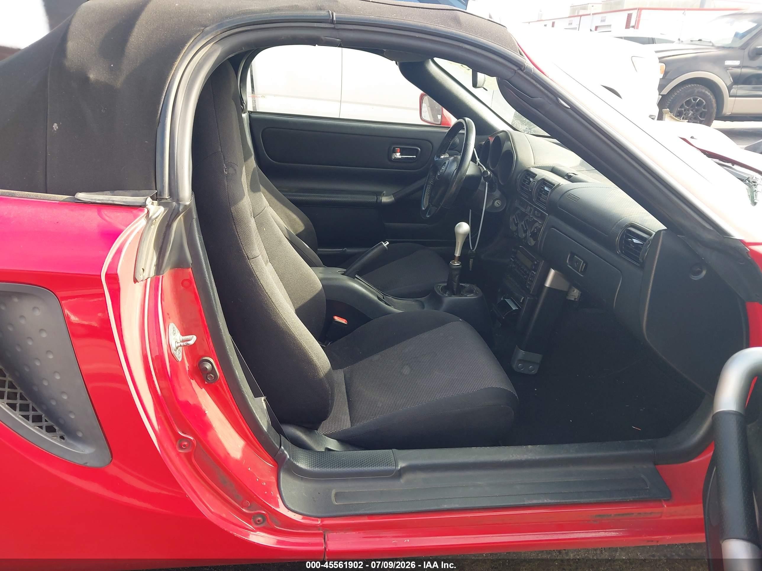 2001 Toyota Mr2 Spyder   Red vin: JTDFR320810027186