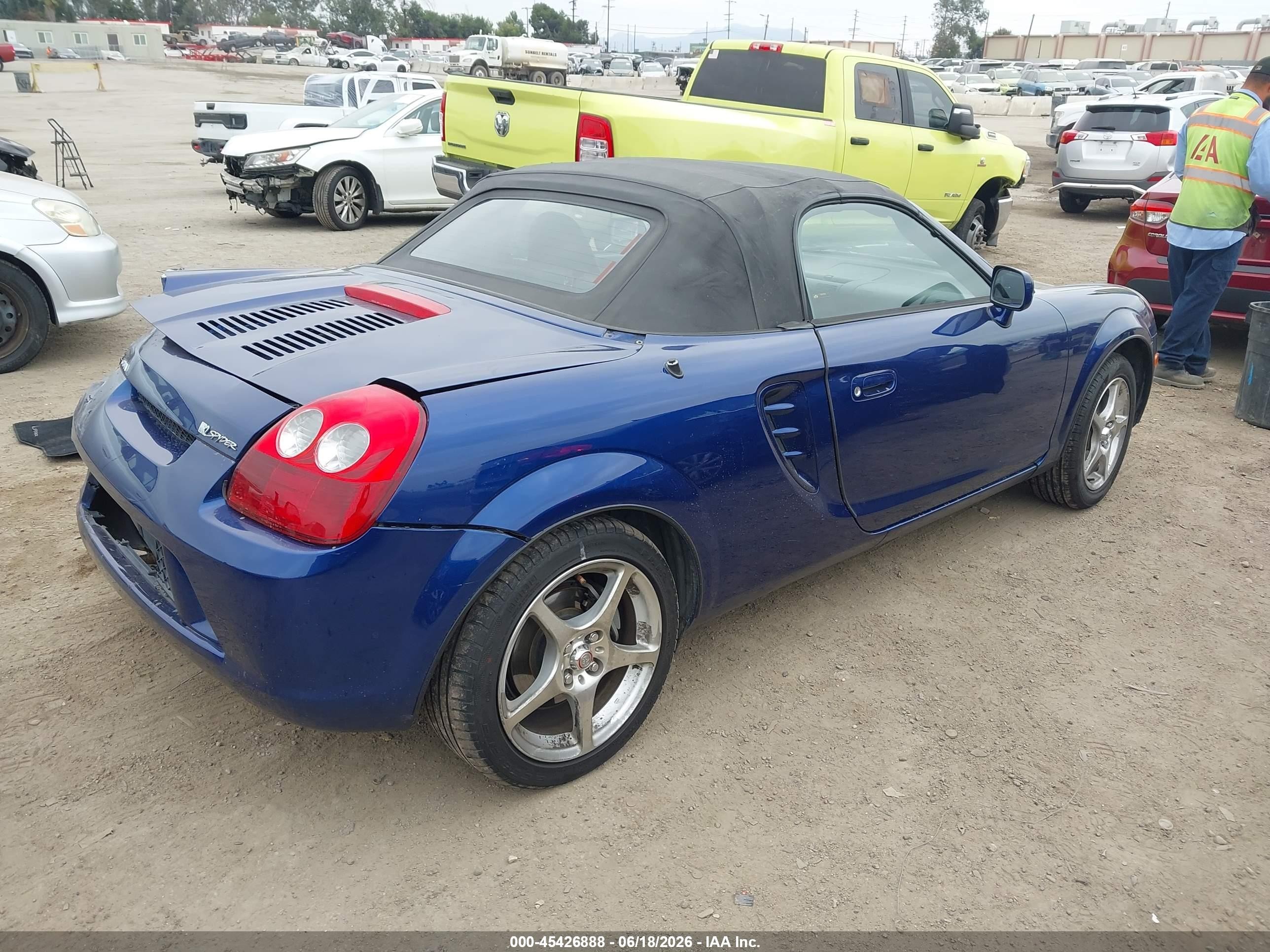 2004 Toyota Mr2 Spyder   Blue vin: JTDFR320840069457