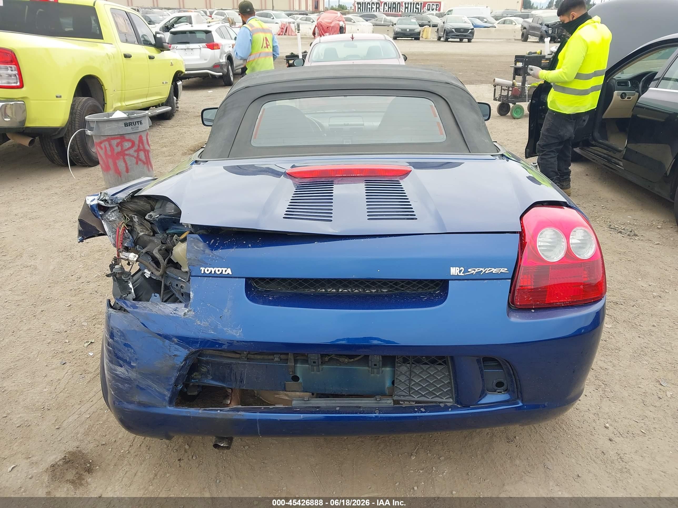 2004 Toyota Mr2 Spyder   Blue vin: JTDFR320840069457