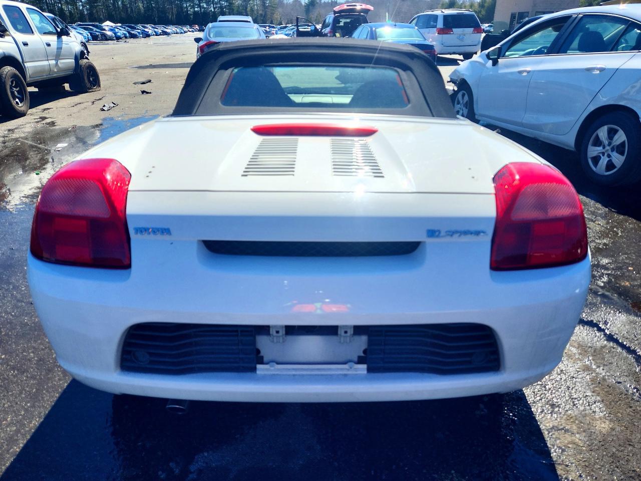 2000 Toyota Mr2 White vin: JTDFR3208Y0006512