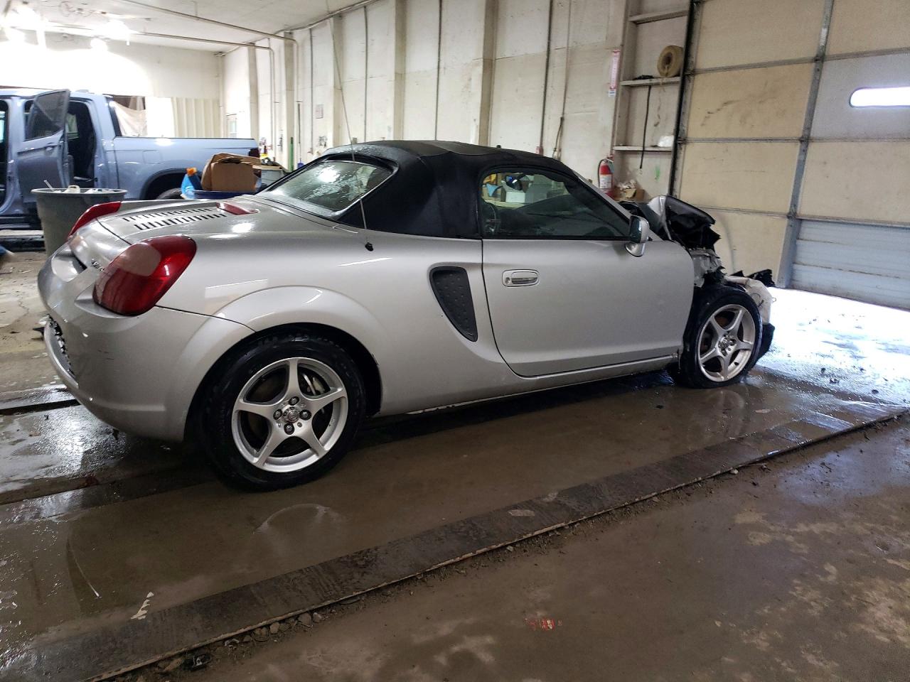 2000 Toyota Mr2 Spyder Серебряный vin: JTDFR3208Y0021656