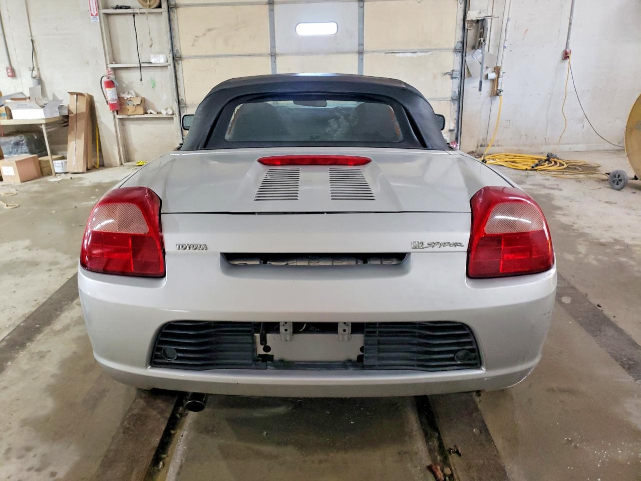 2000 Toyota Mr2 Spyder Серебряный vin: JTDFR3208Y0021656