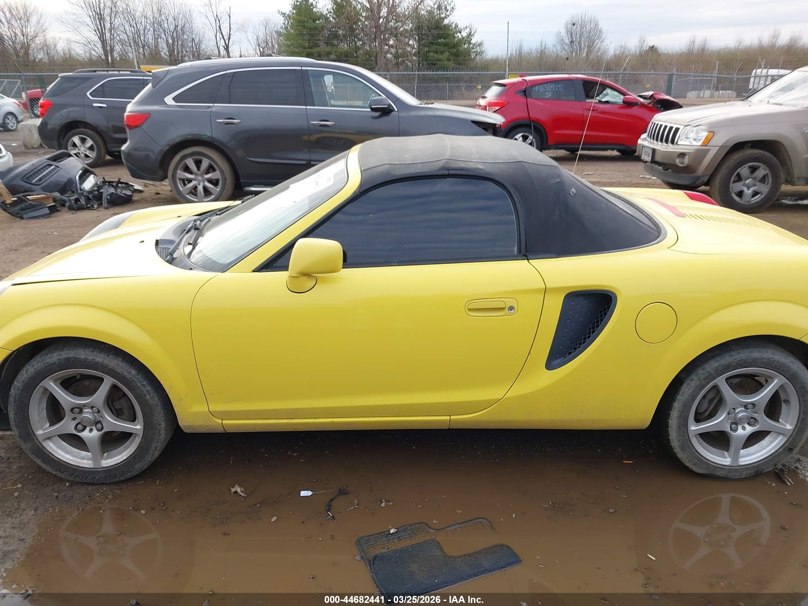 2001 Toyota Mr2 Spyder   Yellow vin: JTDFR320910039587