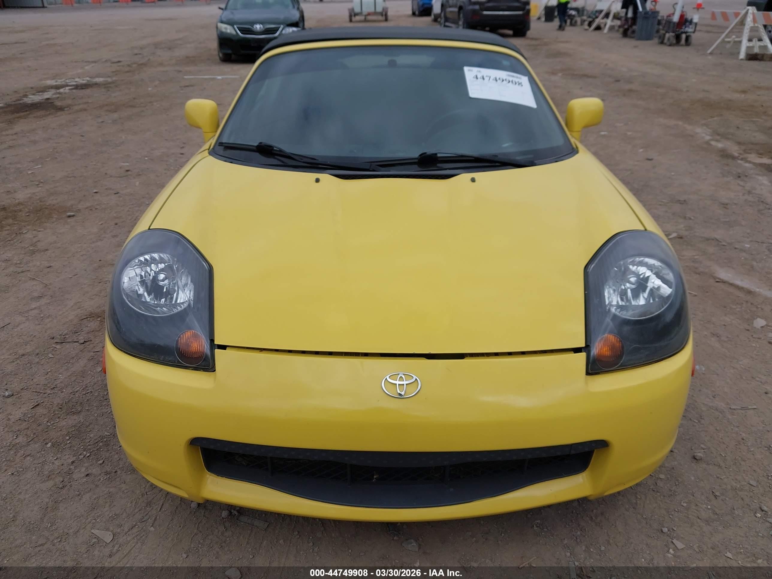2002 Toyota Mr2 Spyder   Yellow vin: JTDFR320920044502
