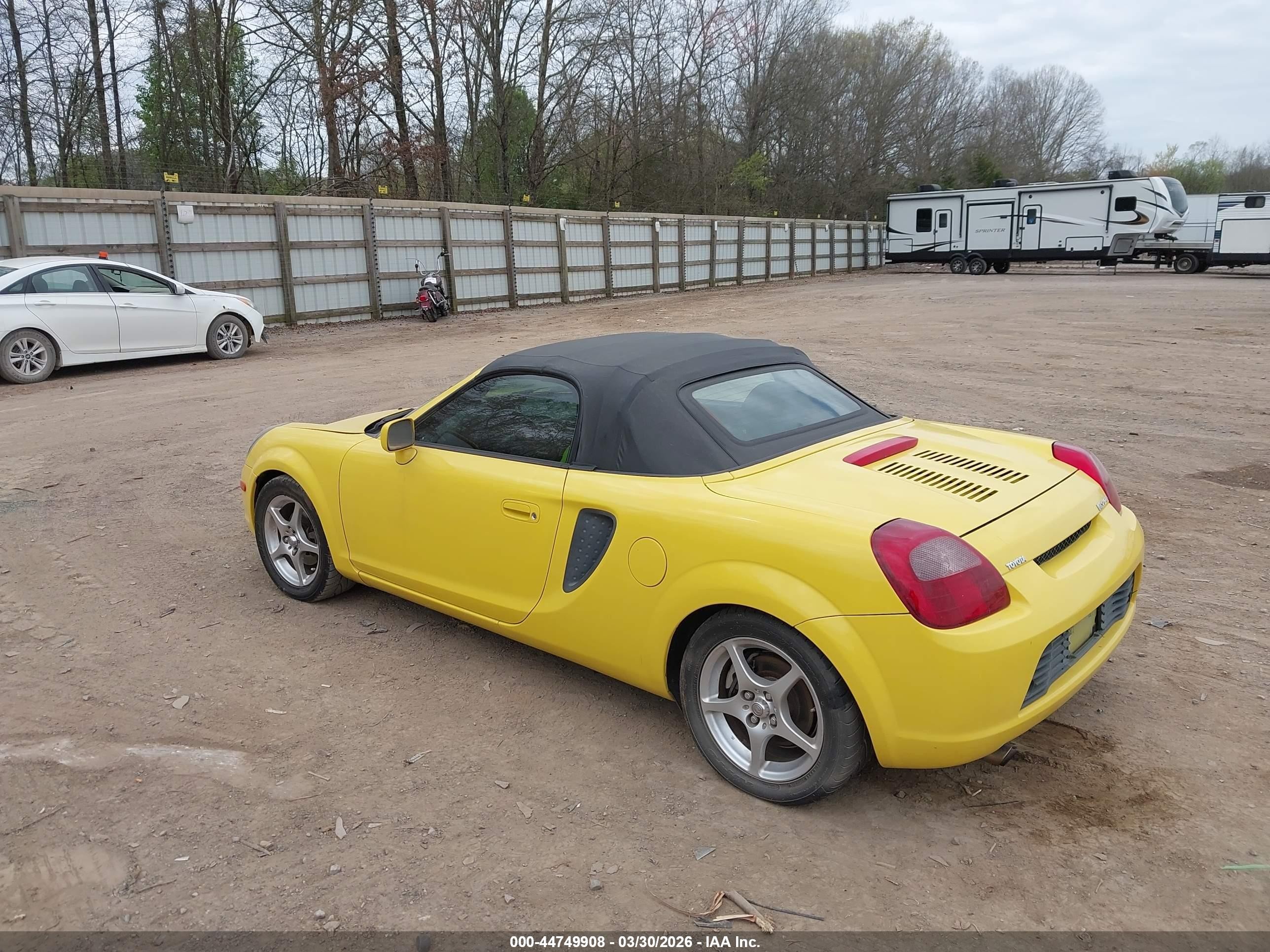 2002 Toyota Mr2 Spyder   Yellow vin: JTDFR320920044502