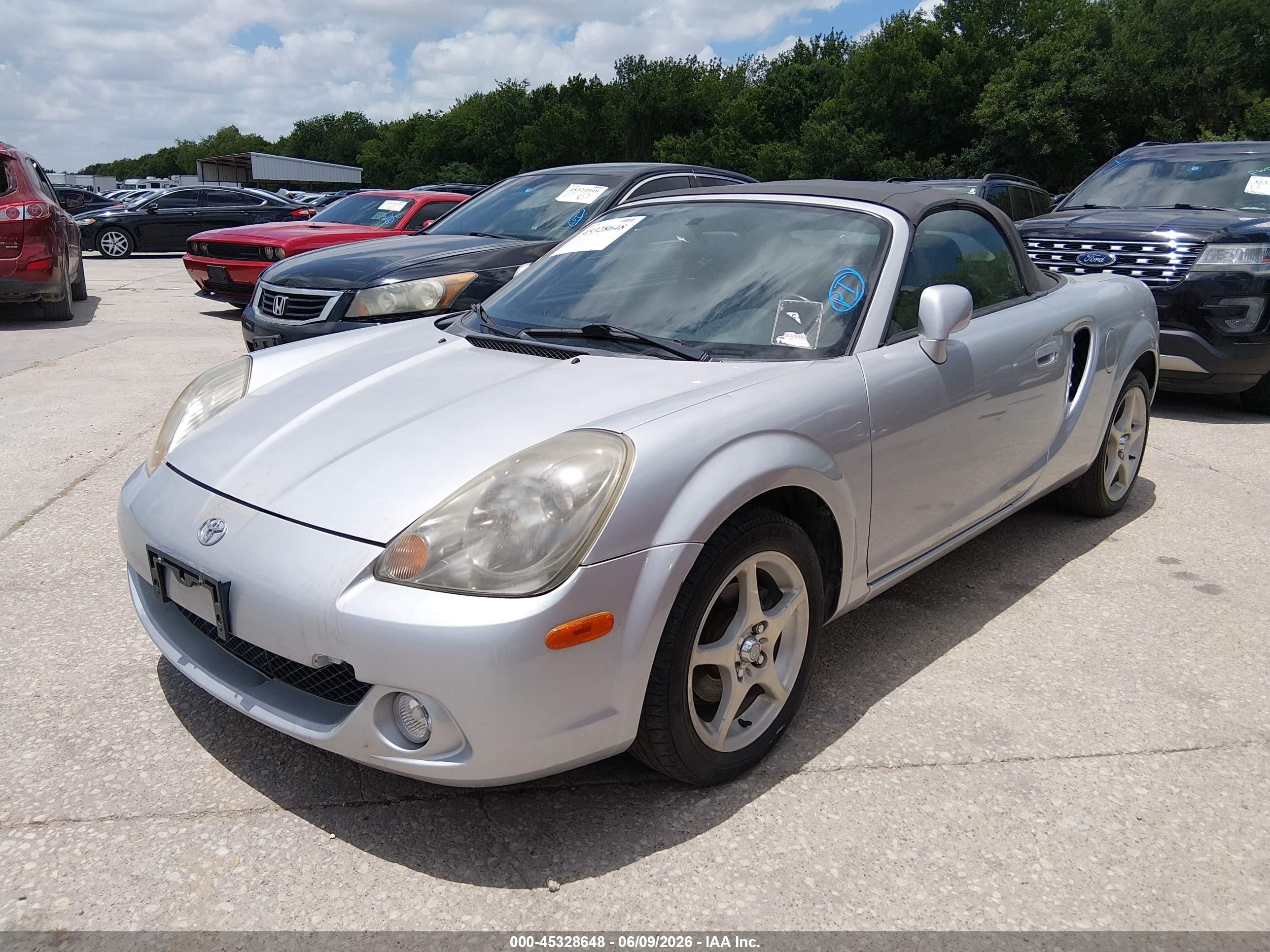 2003 Toyota Mr2 Spyder   Silver vin: JTDFR320930064010