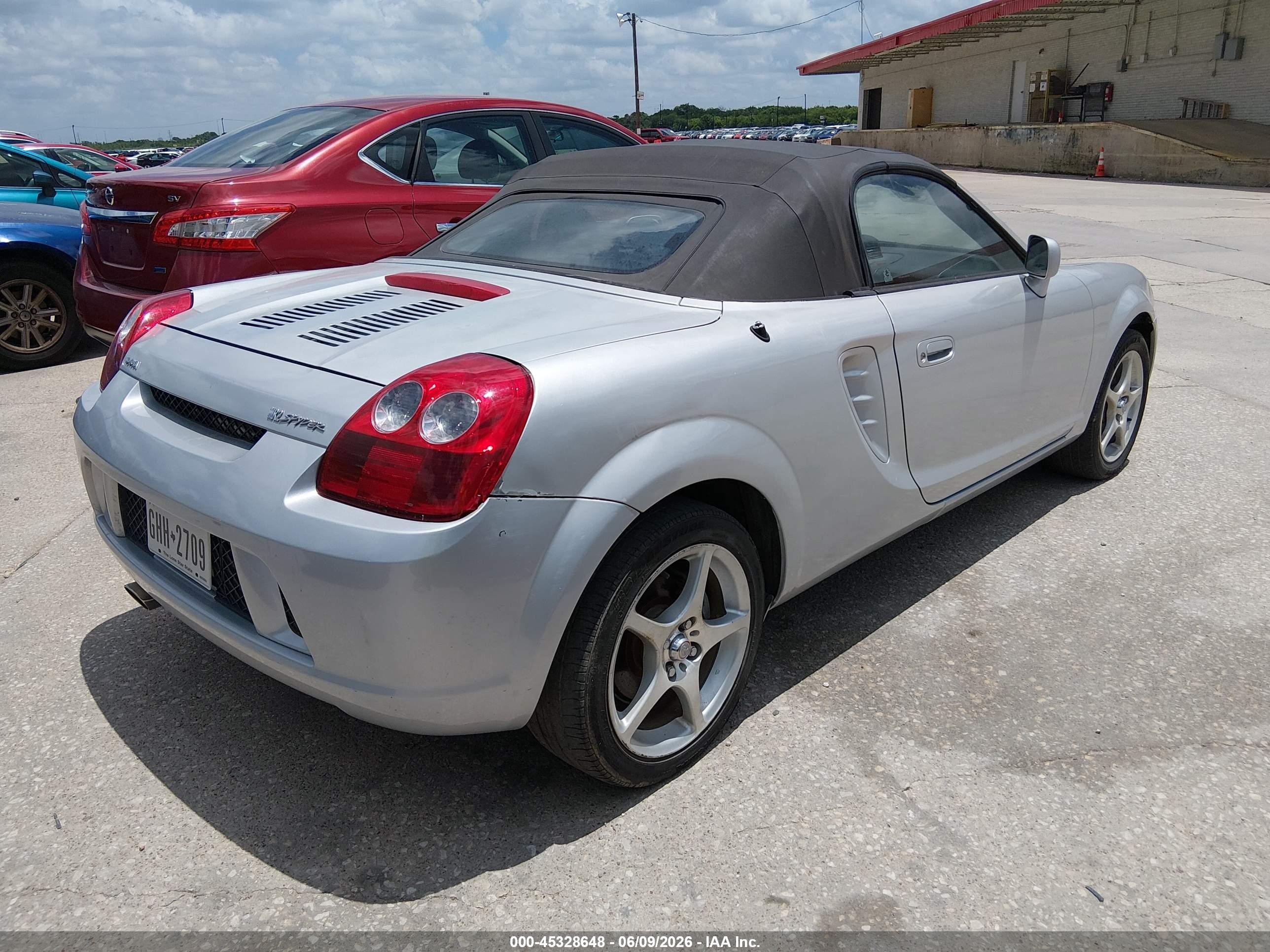 2003 Toyota Mr2 Spyder   Silver vin: JTDFR320930064010