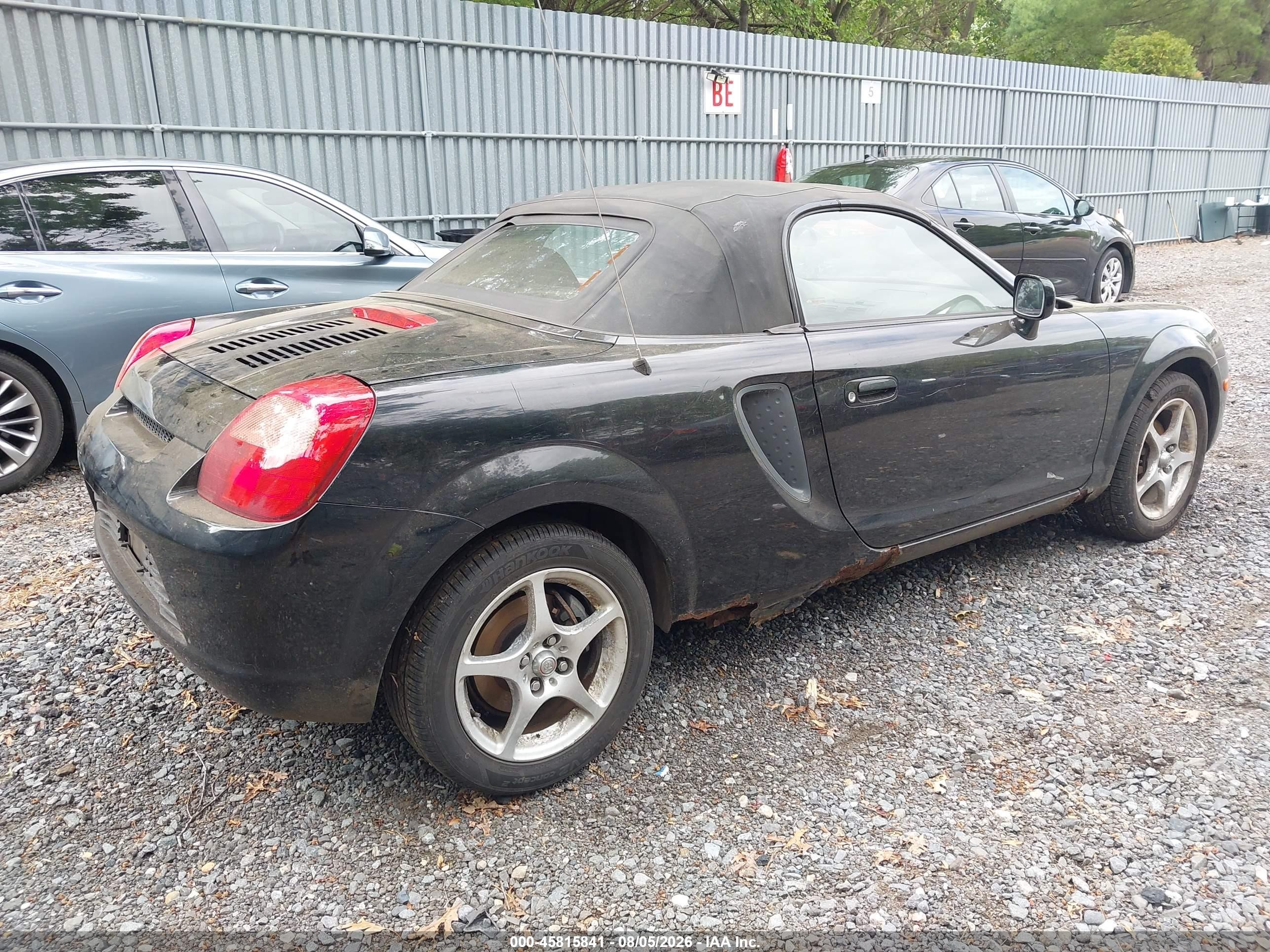 2000 Toyota Mr2 Spyder   Black vin: JTDFR3209Y0020452