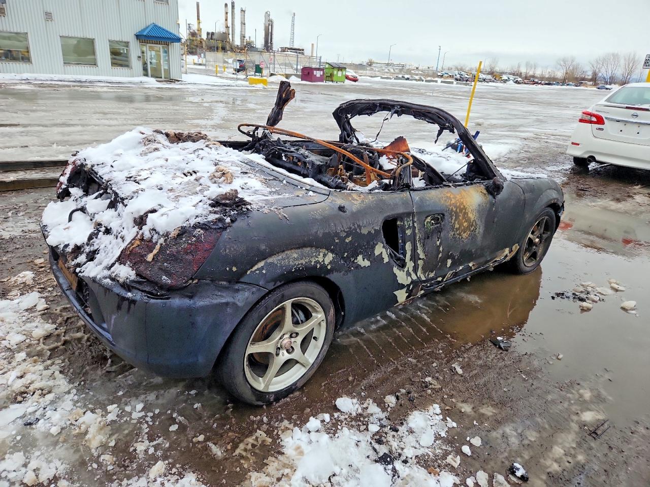 2004 Toyota Mr2 Spyder Burn vin: JTDFR320X40067001