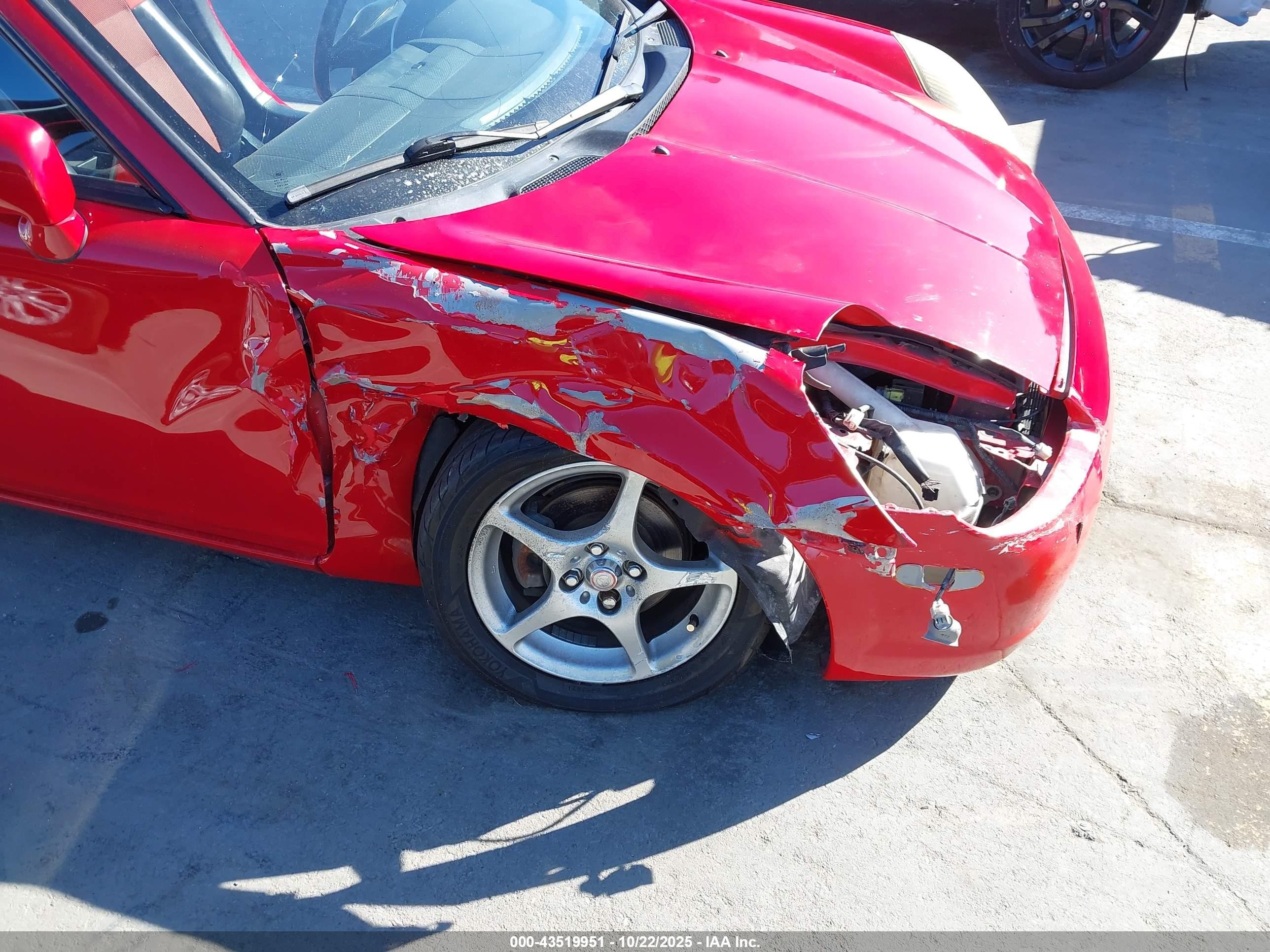 2000 Toyota Mr2 Spyder   Red vin: JTDFR320XY0017608