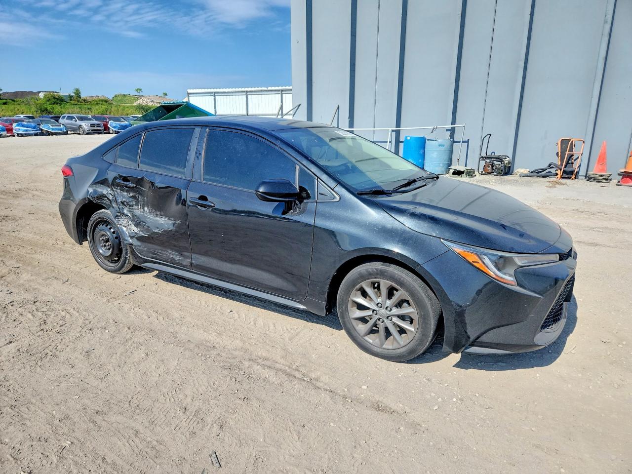 2022 Toyota Corolla Le Black vin: JTDHPMAEXNJ200367