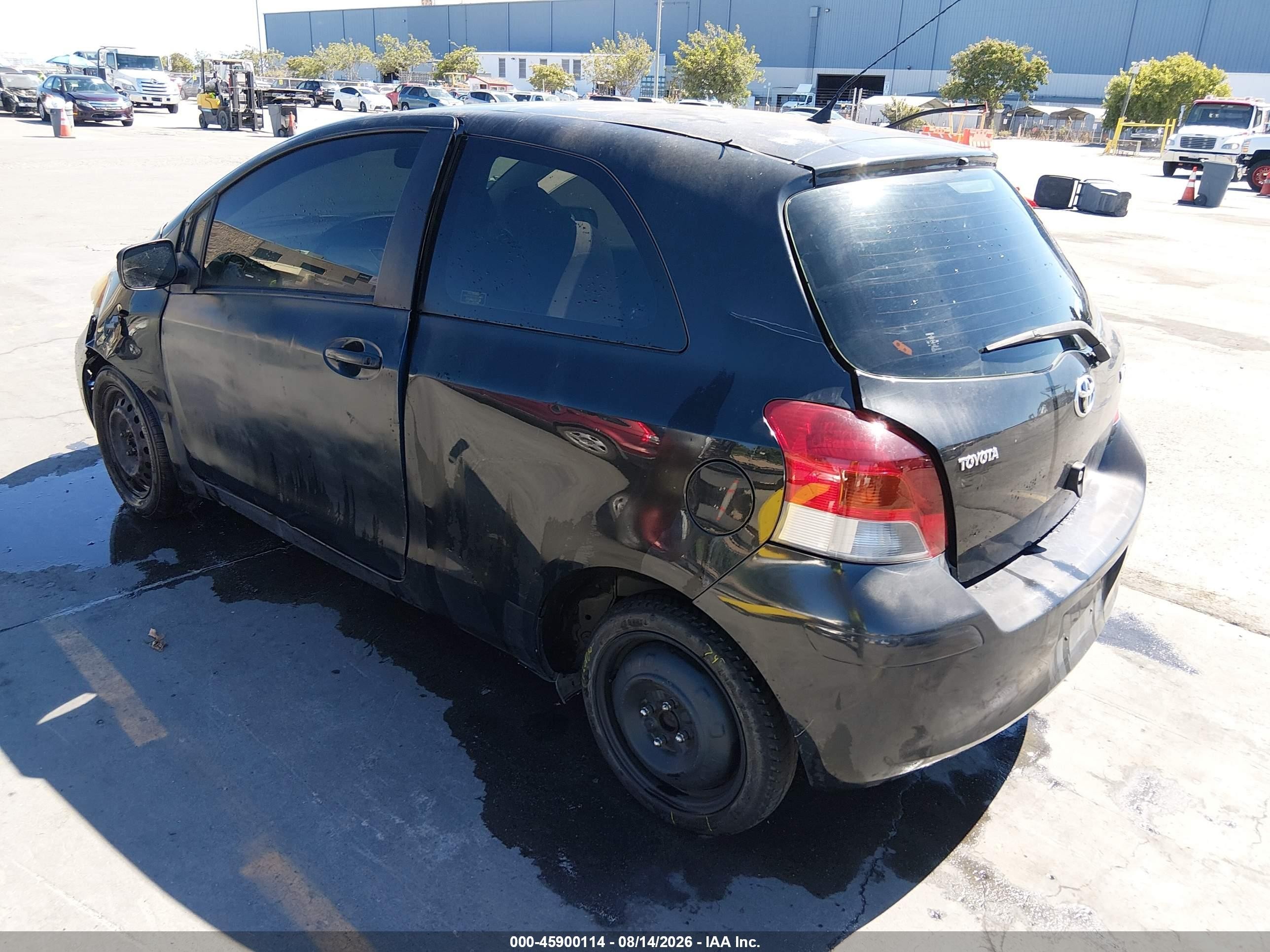 2011 Toyota Yaris   Черный vin: JTDJT4K30B5337770