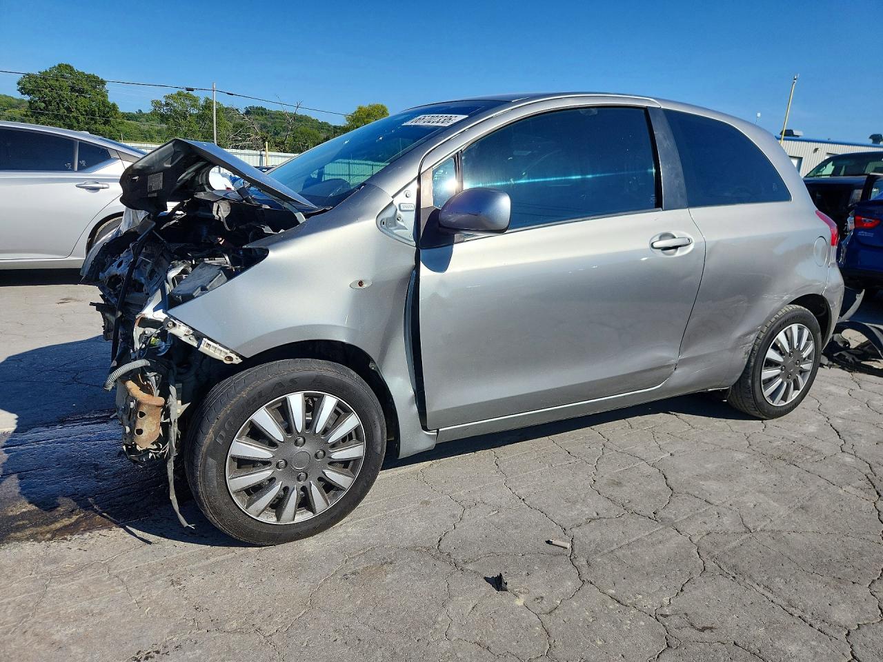 2010 Toyota Yaris Base Silver vin: JTDJT4K31A5285239