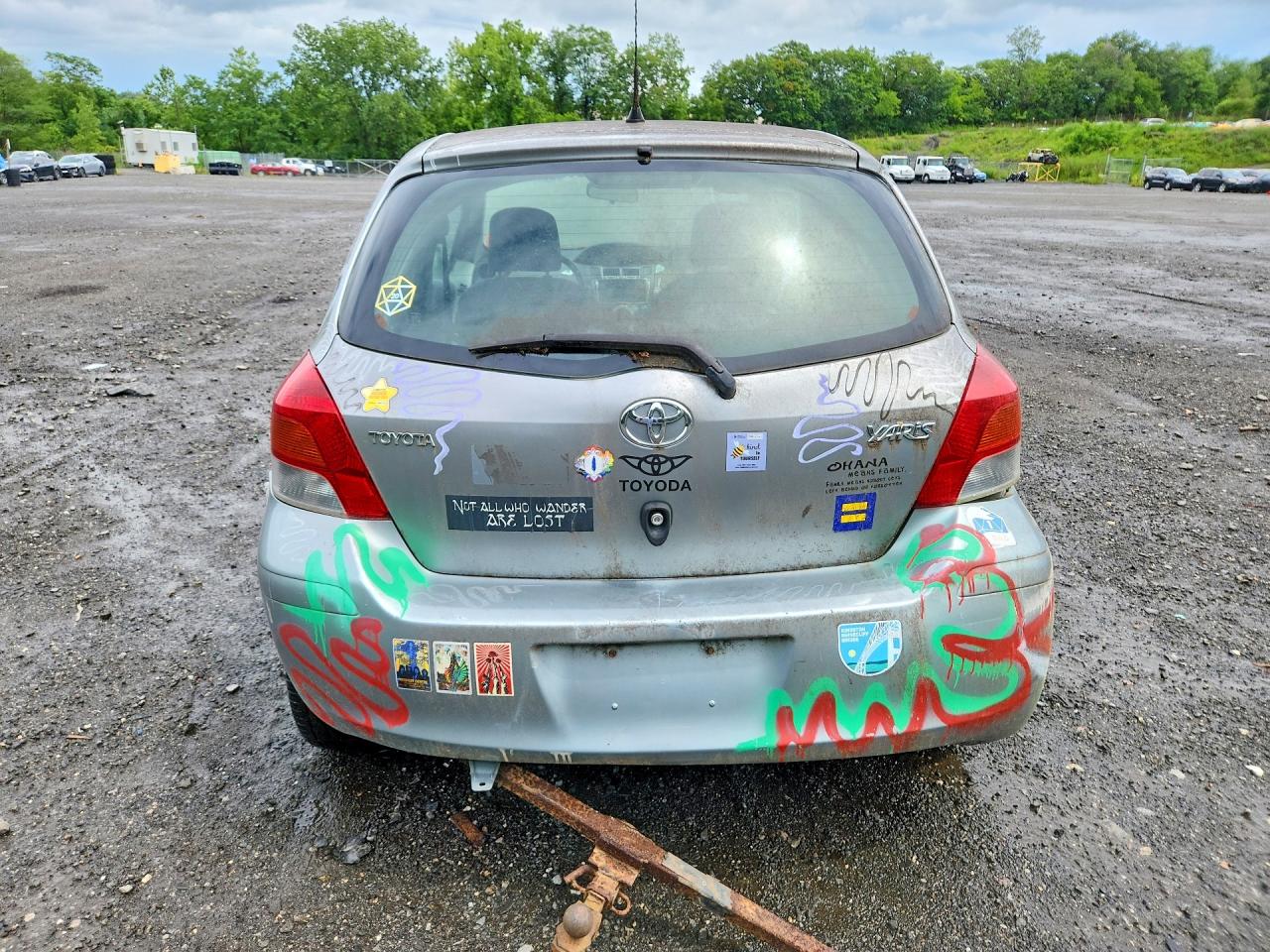 2010 Toyota Yaris Base Silver vin: JTDJT4K32A5299778