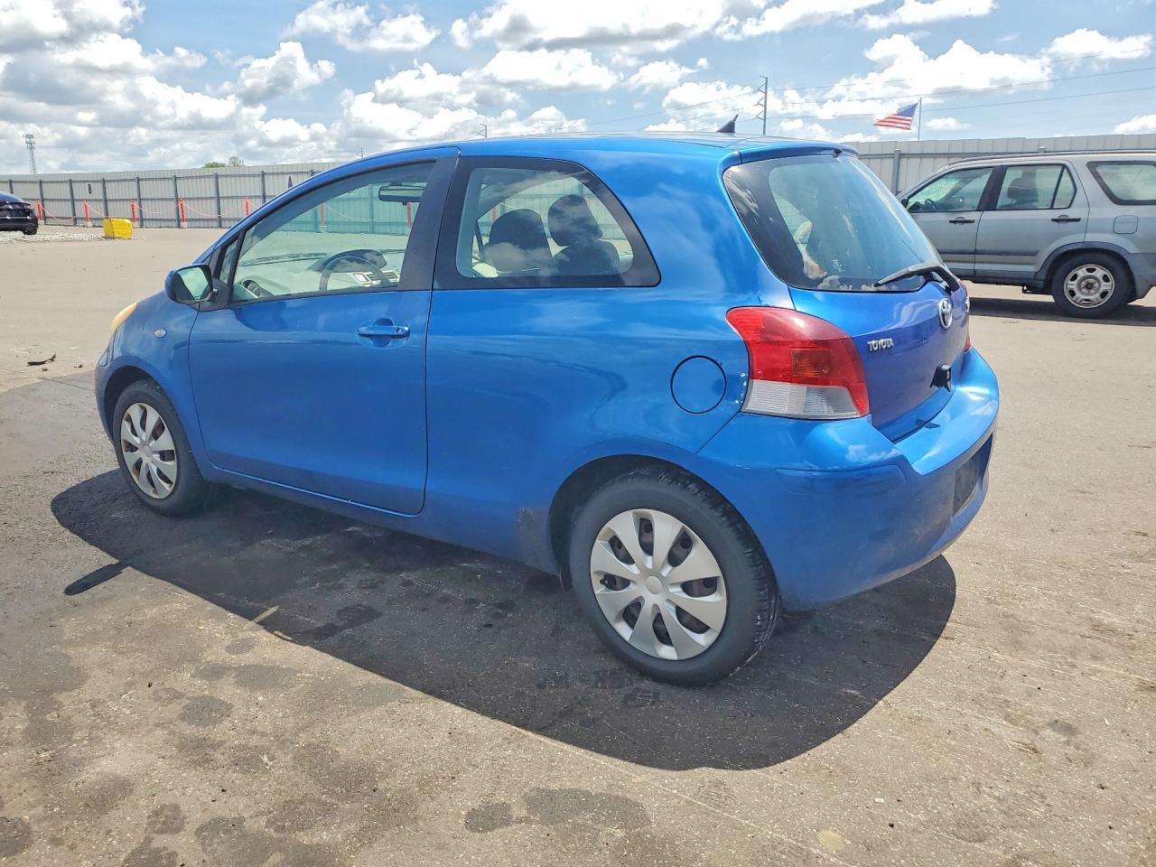 2010 Toyota Yaris Base Blue vin: JTDJT4K32A5316059