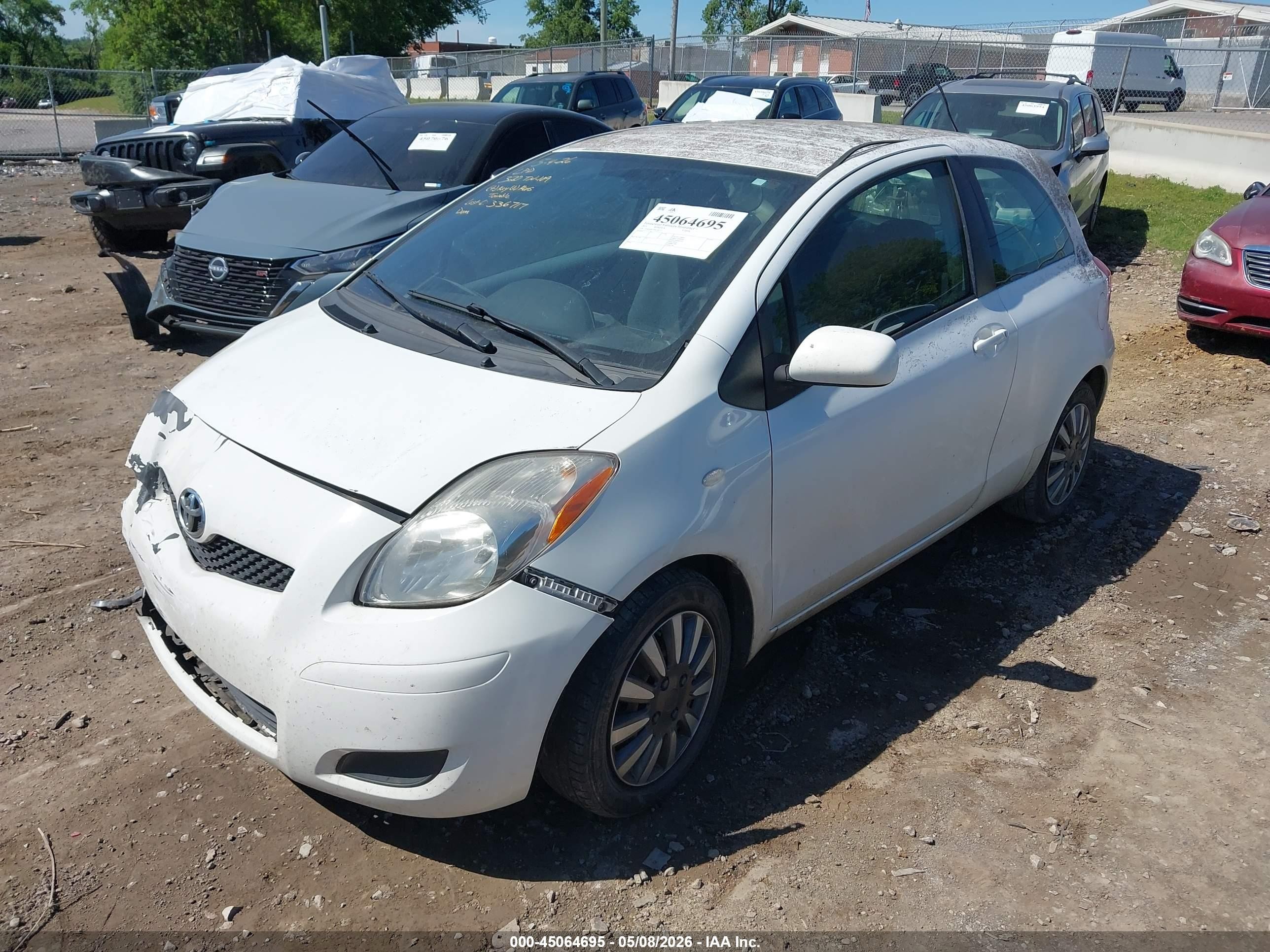 2011 Toyota Yaris   White vin: JTDJT4K32B5336717