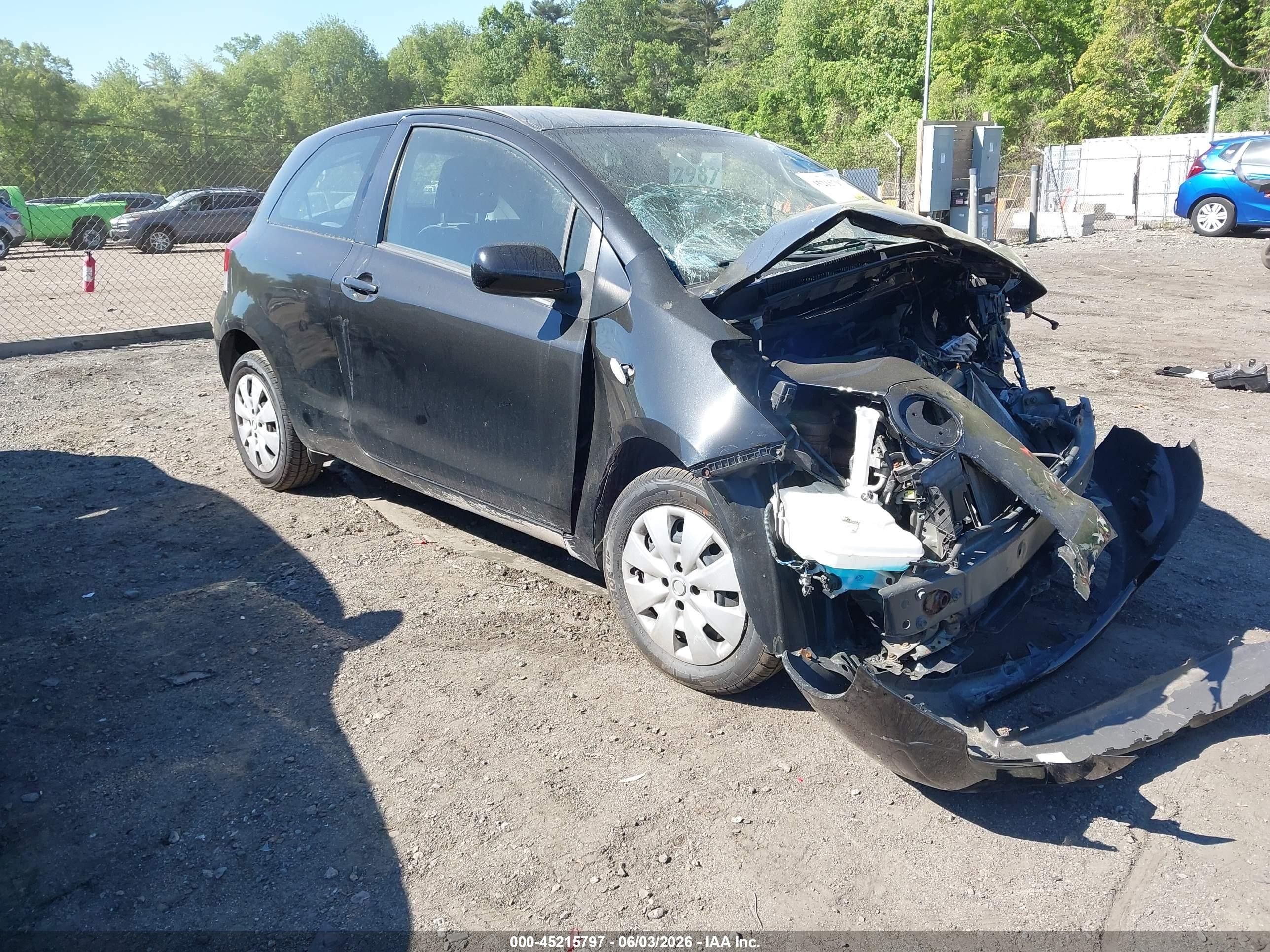 2011 Toyota Yaris   Black vin: JTDJT4K35B5332502
