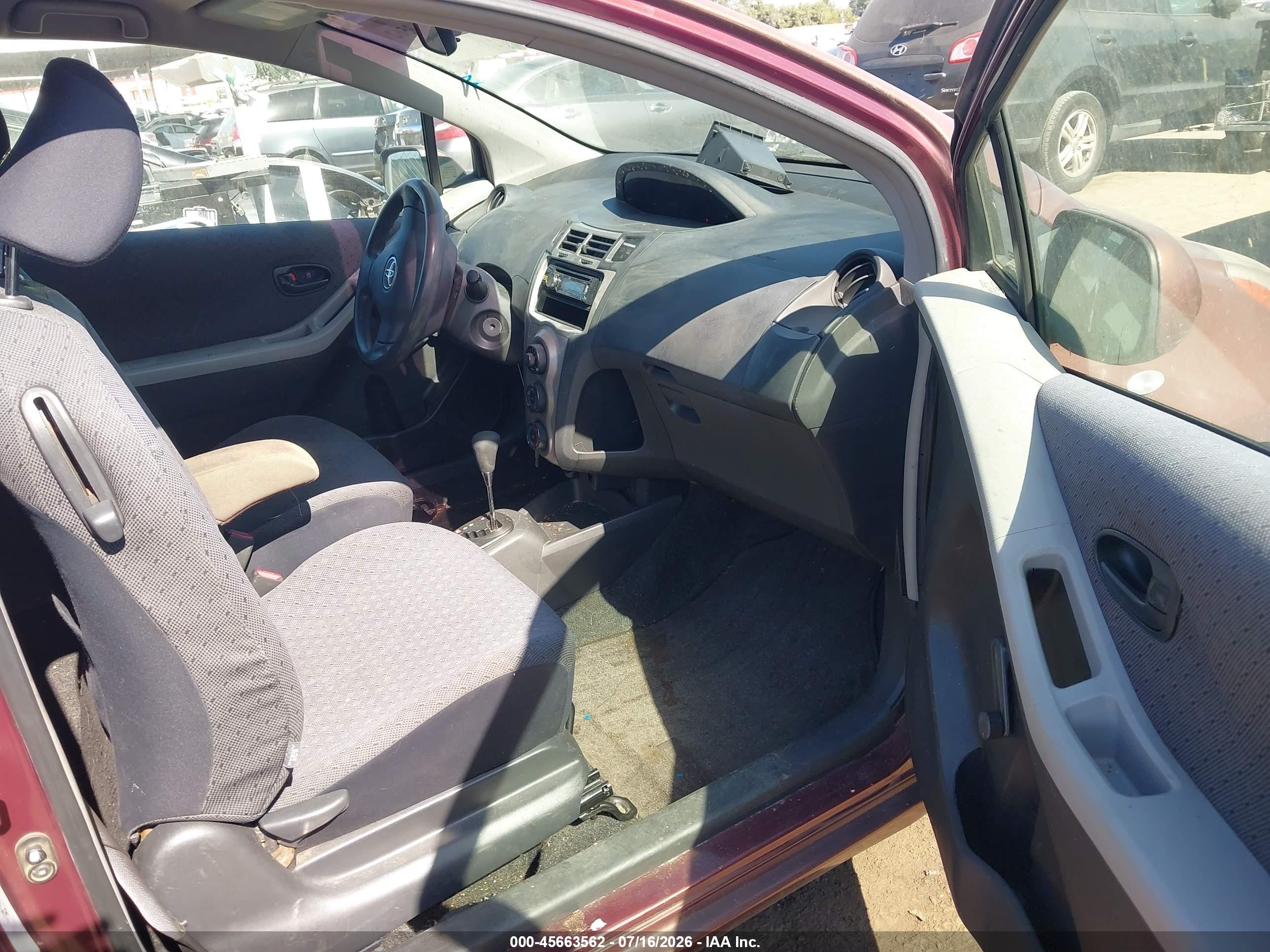 2010 Toyota Yaris   Brown vin: JTDJT4K36A5297113