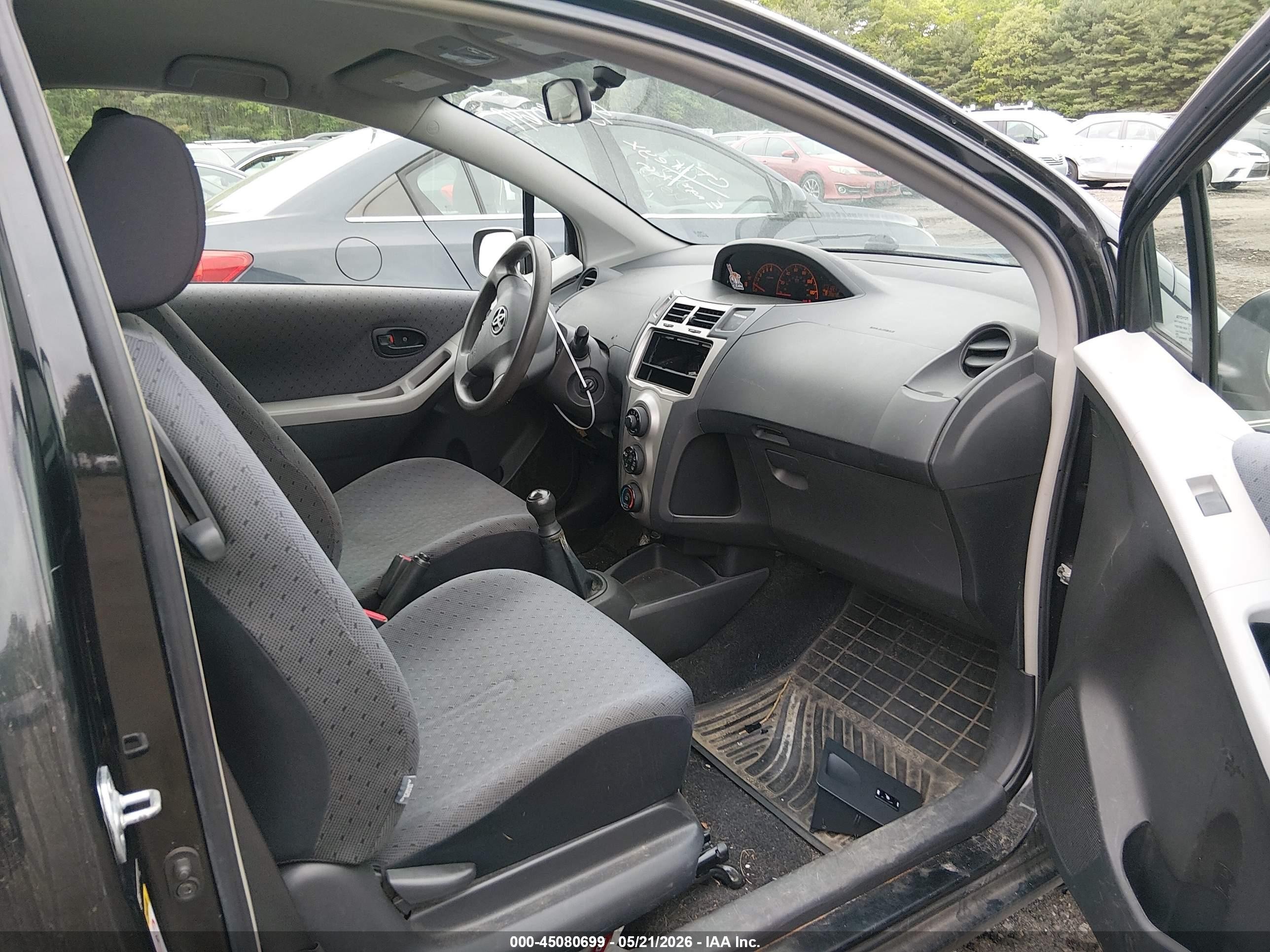 2010 Toyota Yaris   Black vin: JTDJT4K38A5315577
