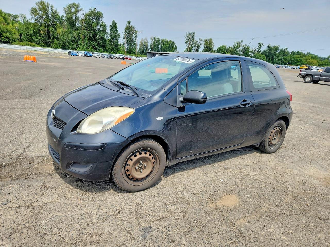 2011 Toyota Yaris Base Black vin: JTDJT4K38B5334132