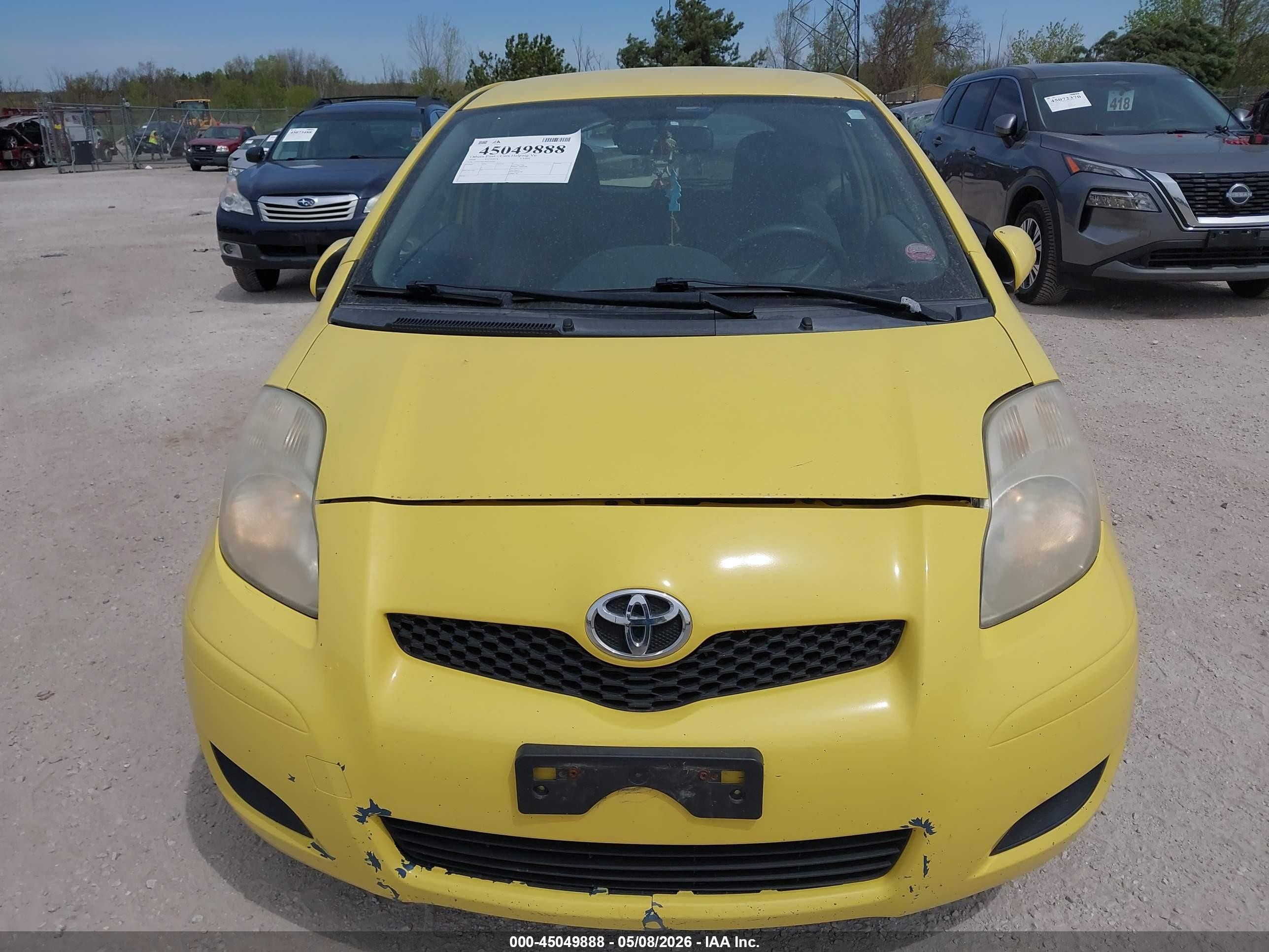 2009 Toyota Yaris   Yellow vin: JTDJT903095222516