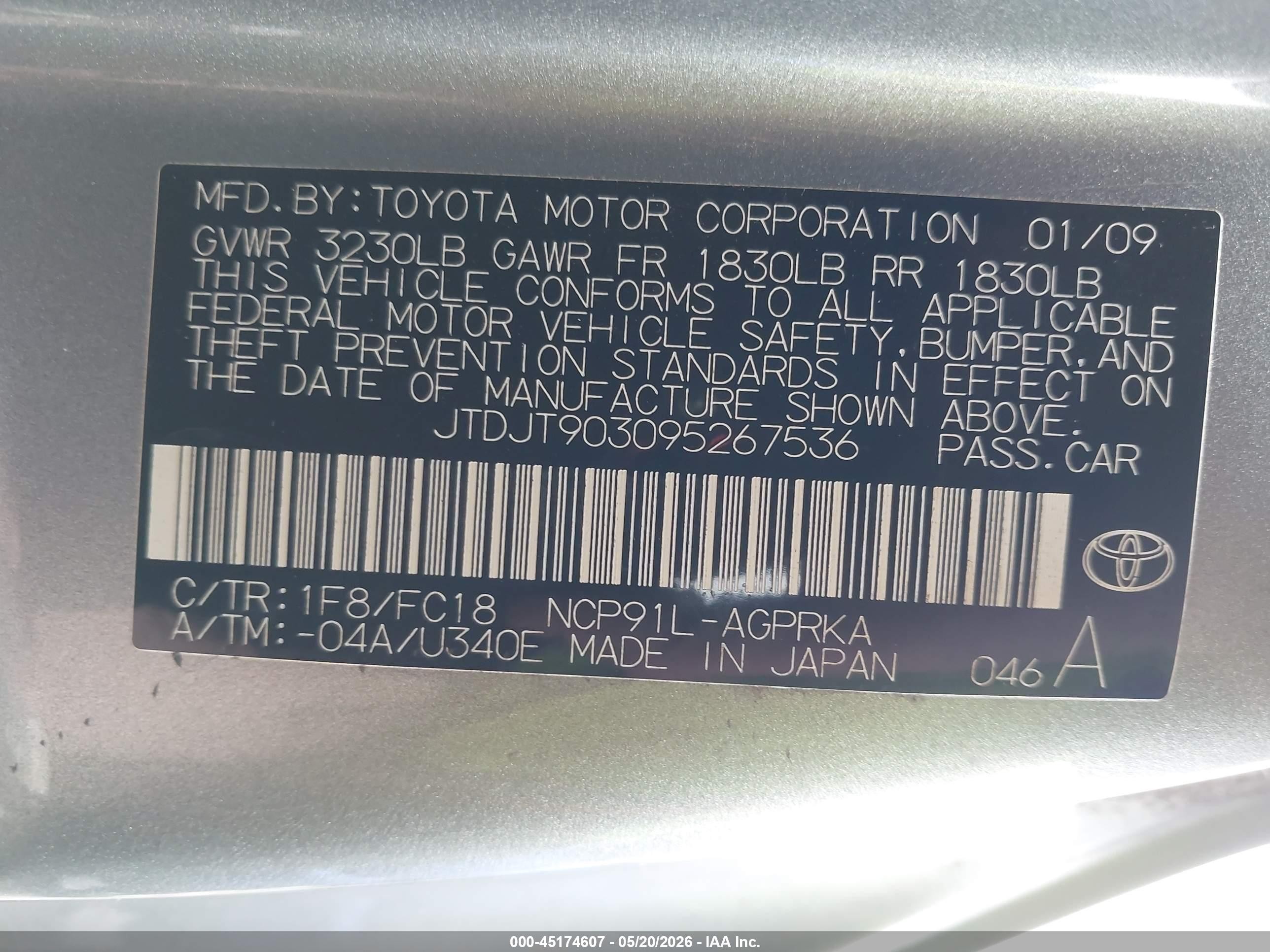 2009 Toyota Yaris   Silver vin: JTDJT903095267536