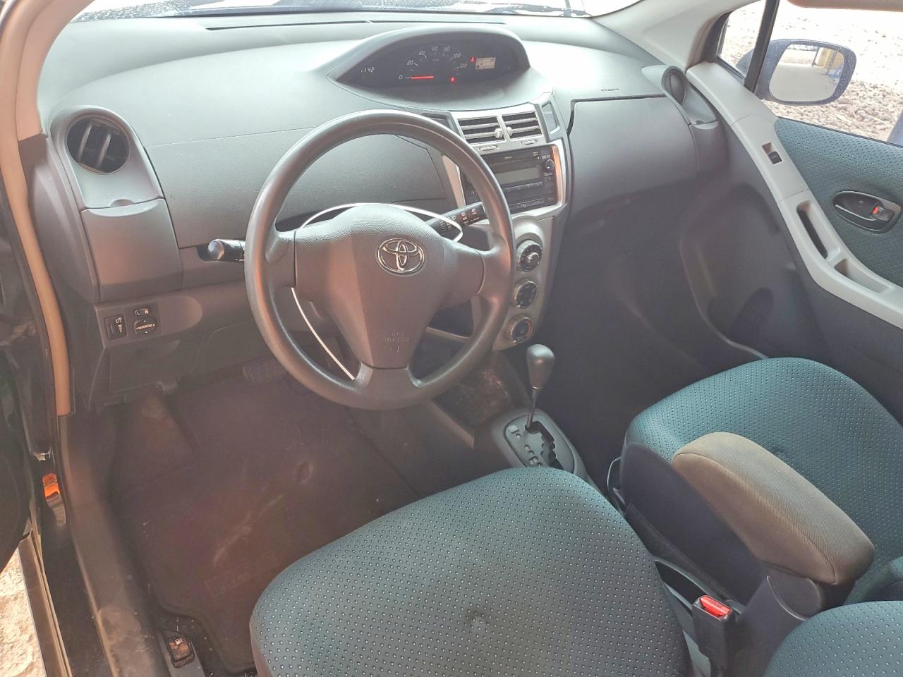 2008 Toyota Yaris Base Black vin: JTDJT903385171995