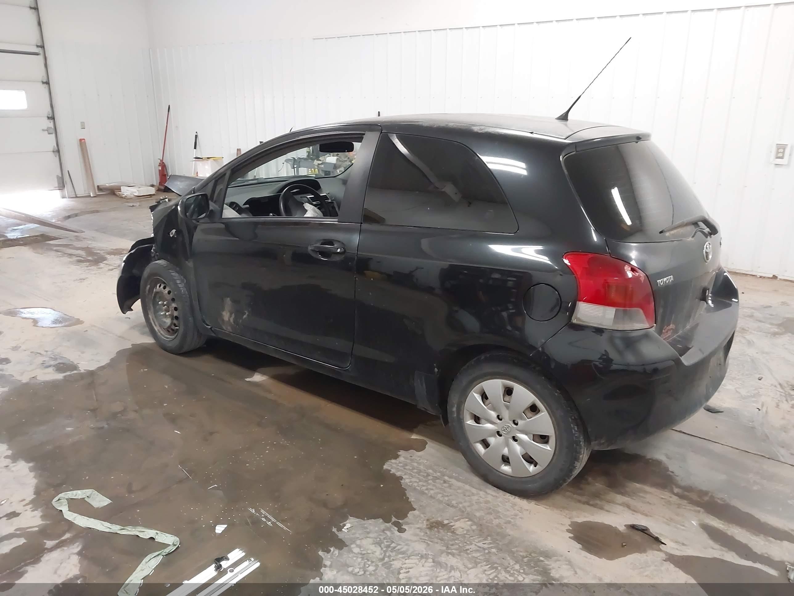 2009 Toyota Yaris   Black vin: JTDJT903395236815
