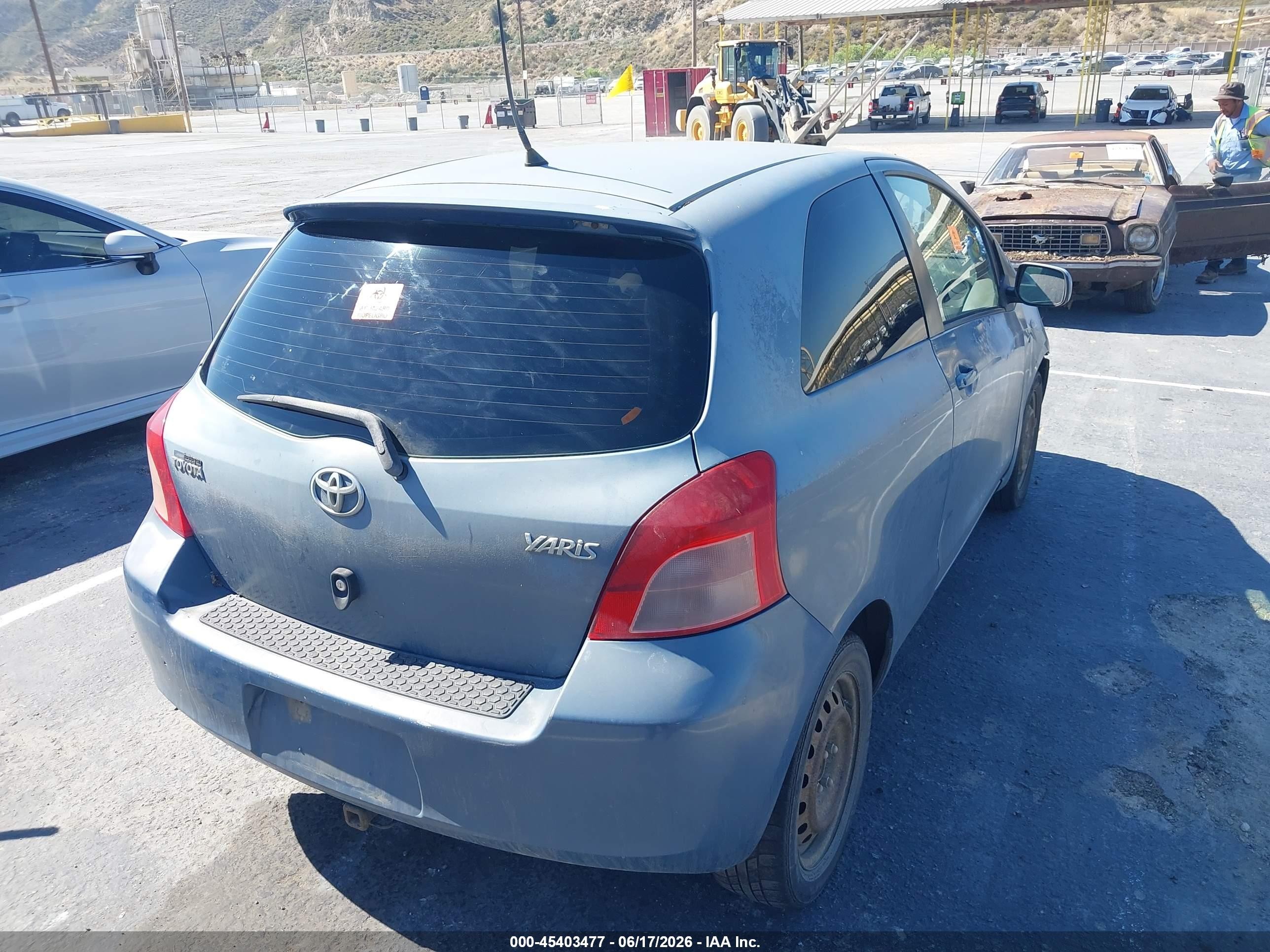 2008 Toyota Yaris   Blue vin: JTDJT903585194405