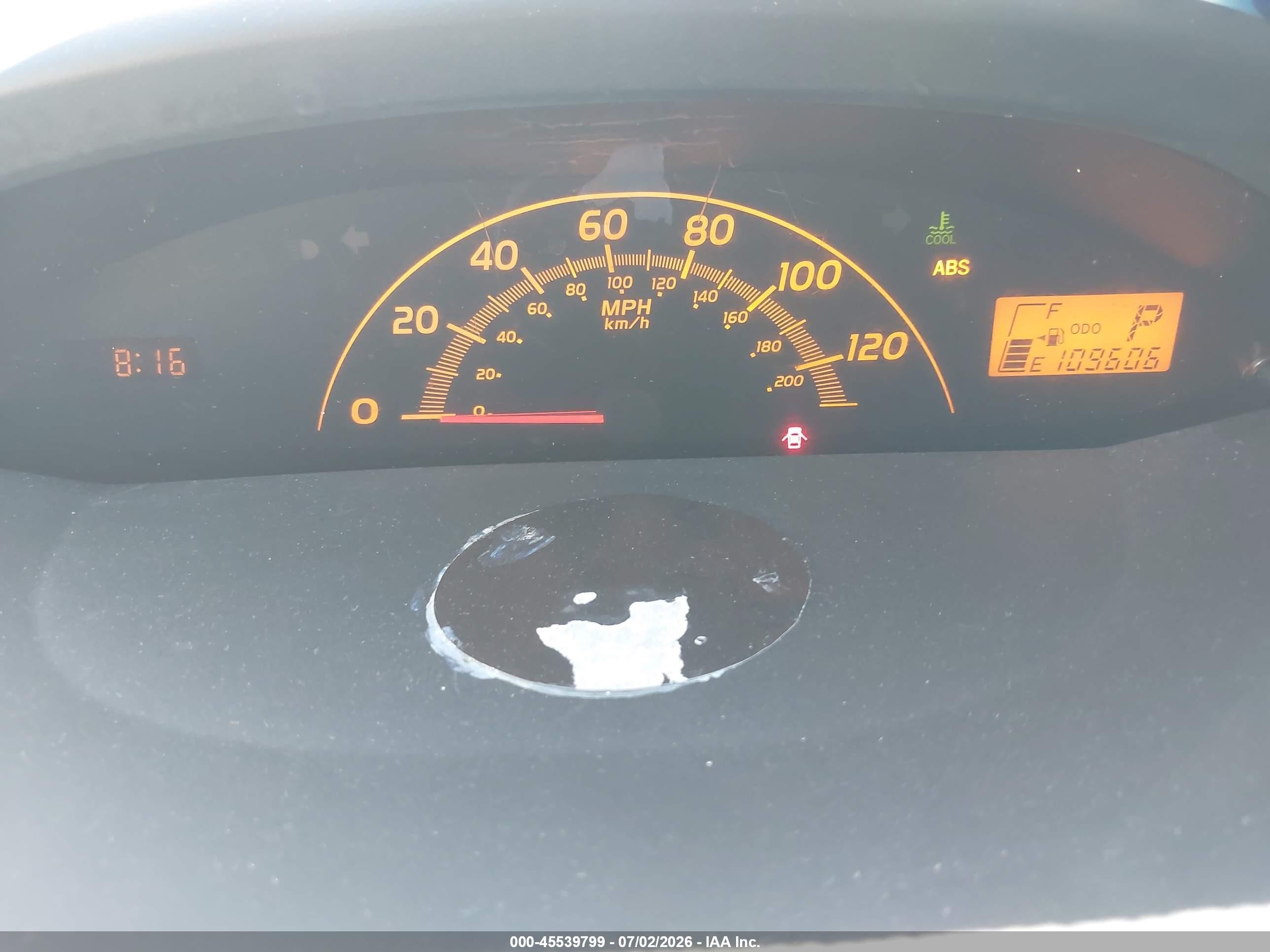 2009 Toyota Yaris   Желтый vin: JTDJT903595239392