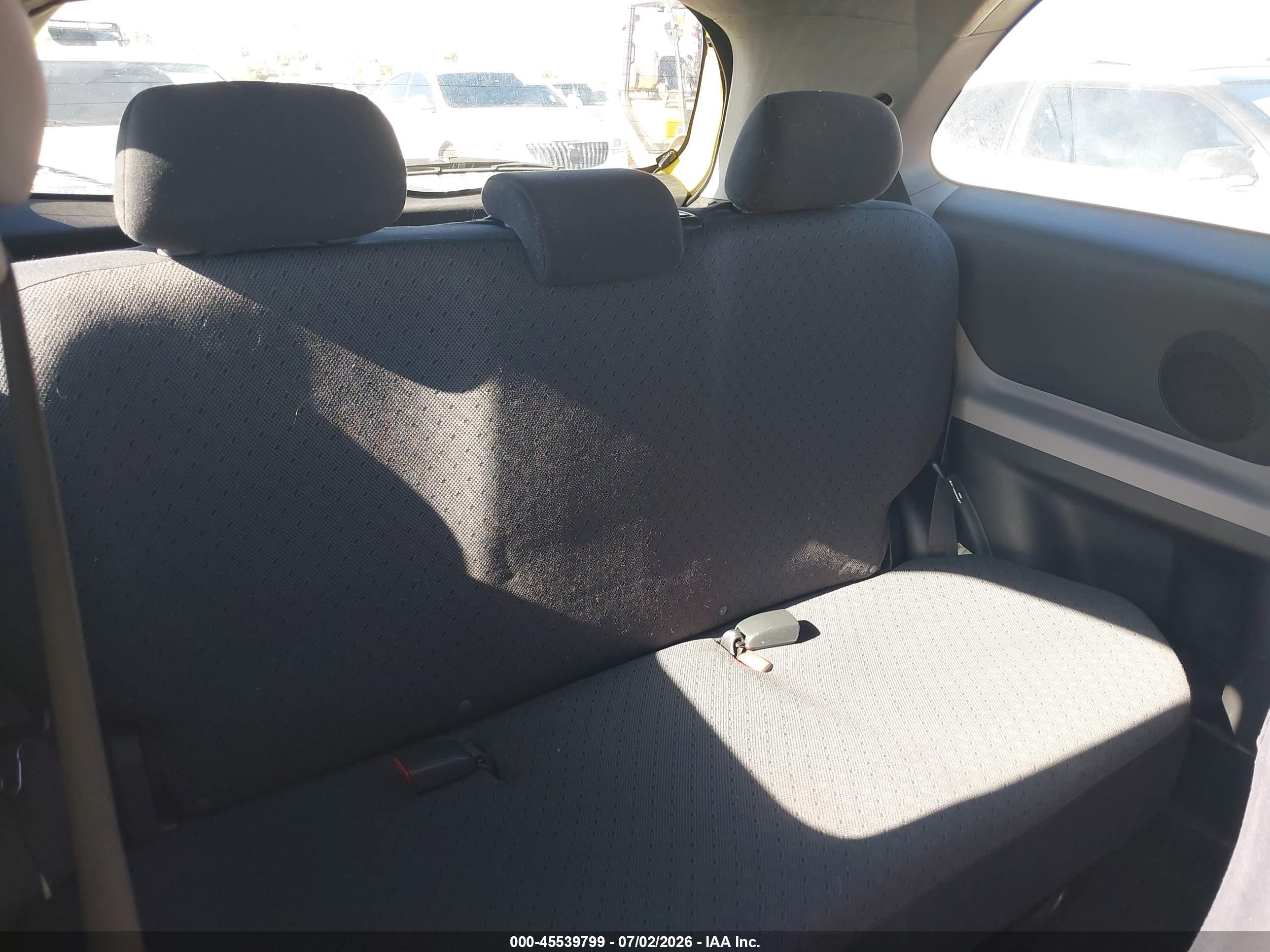 2009 Toyota Yaris   Желтый vin: JTDJT903595239392