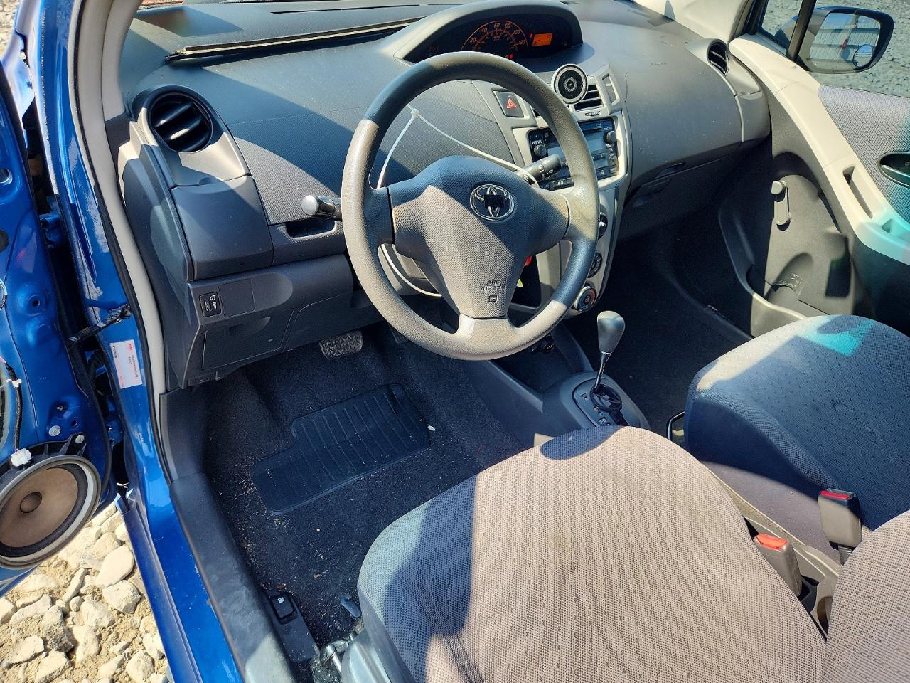2009 Toyt Yaris Синий vin: JTDJT903695277231