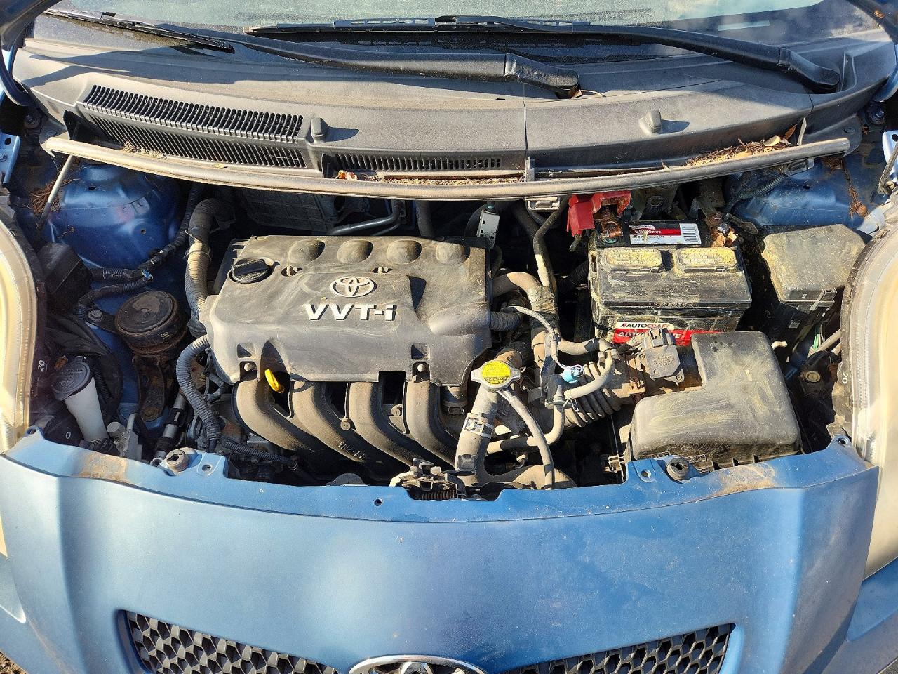2007 Toyota Yaris Base Blue vin: JTDJT903975137686