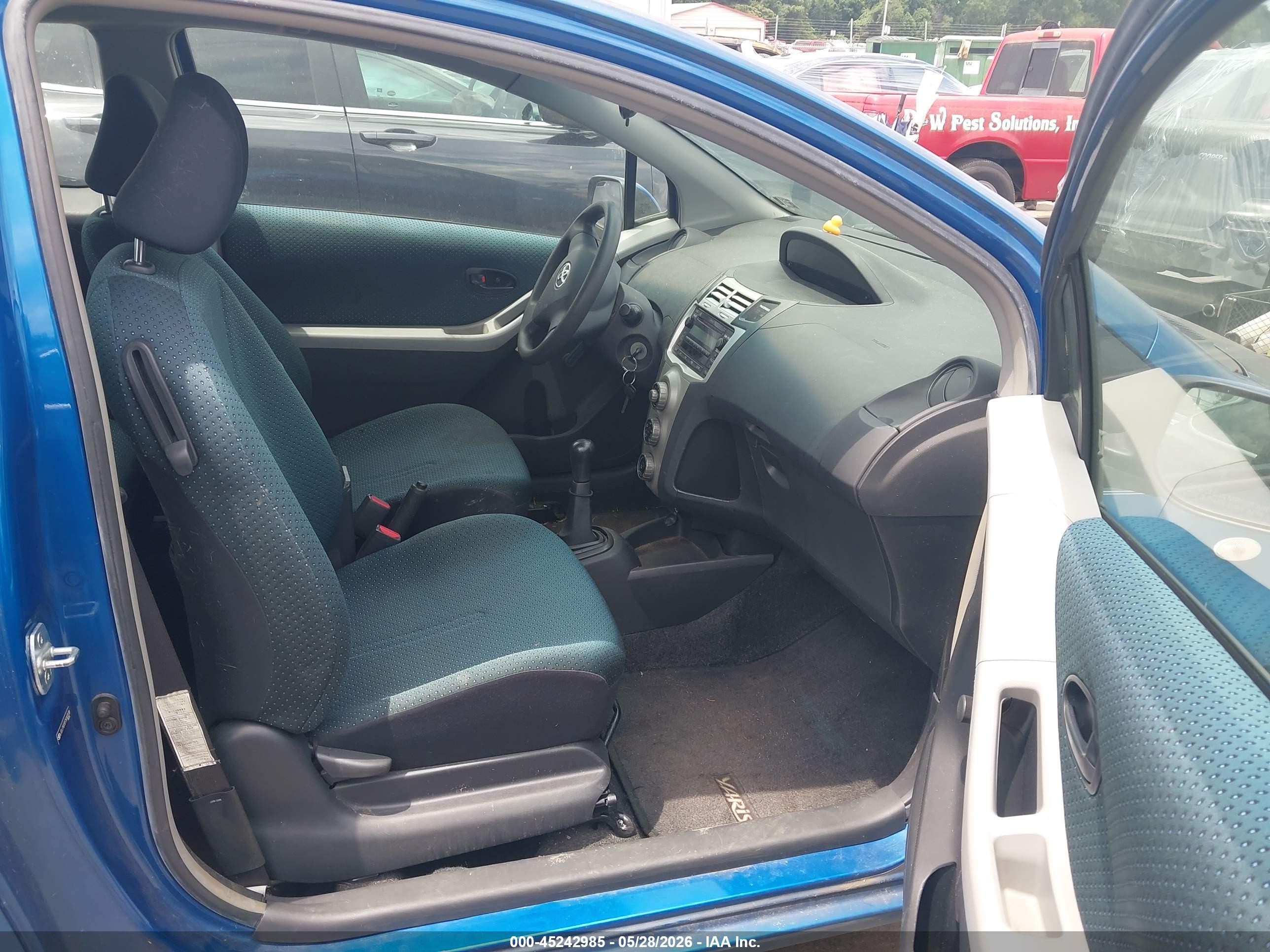 2007 Toyota Yaris Blue vin: JTDJT923075083238