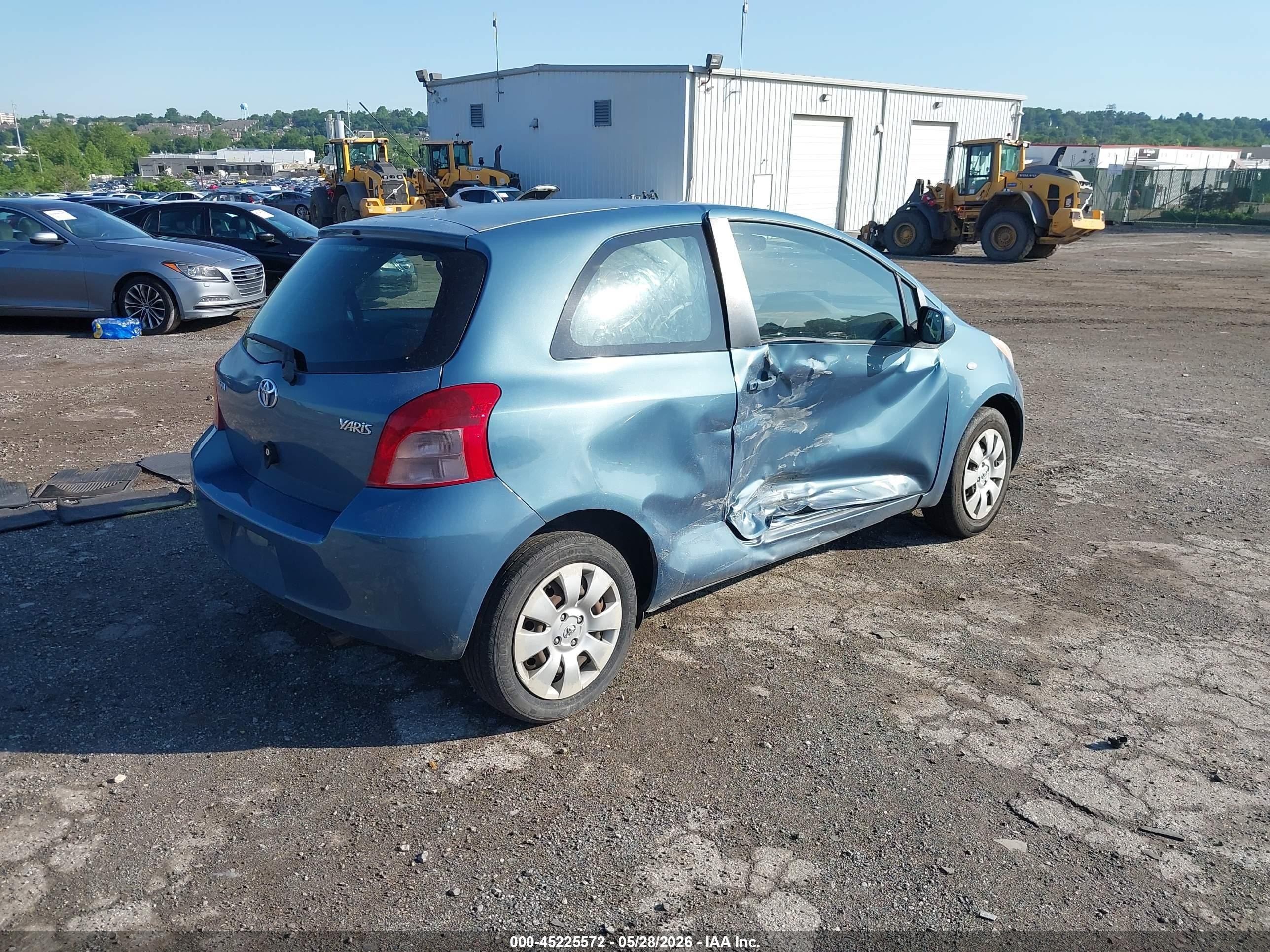 2007 Toyota Yaris   Blue vin: JTDJT923075110048