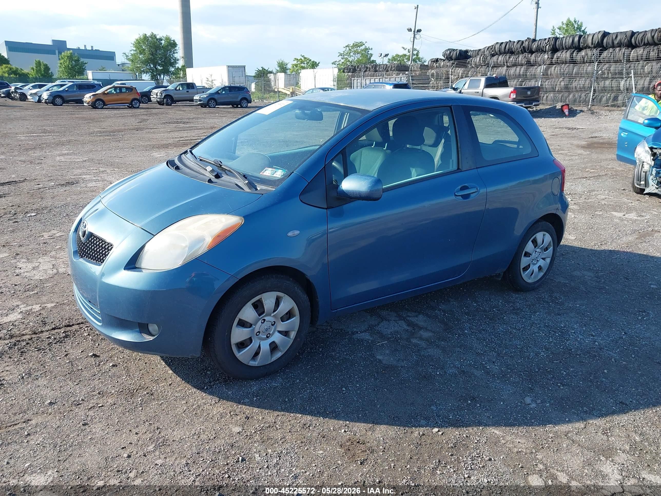 2007 Toyota Yaris   Blue vin: JTDJT923075110048