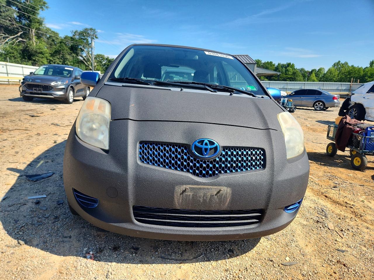 2008 Toyota Yaris Base Black vin: JTDJT923085138904