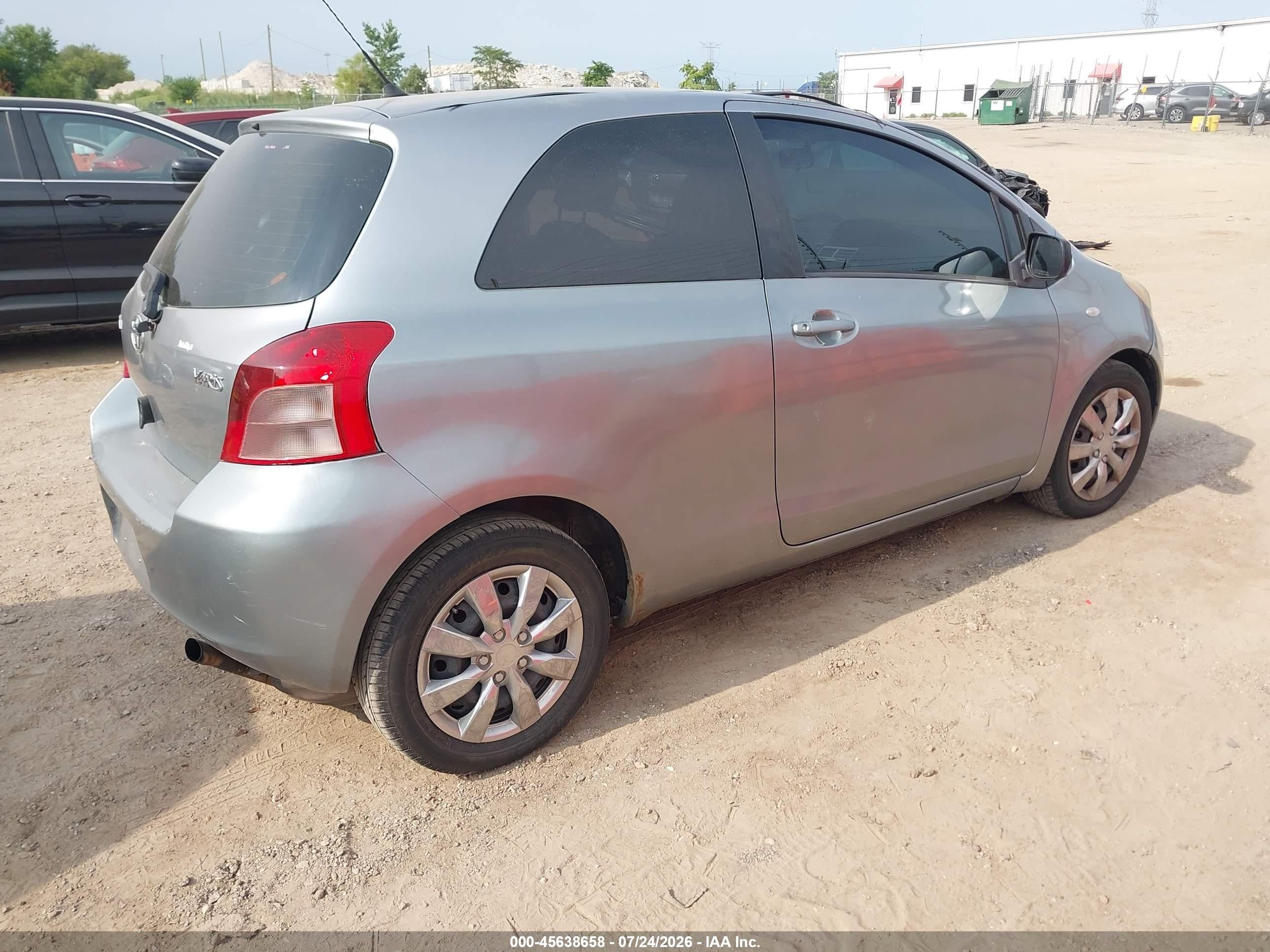 2008 Toyota Yaris   Gray vin: JTDJT923085144198