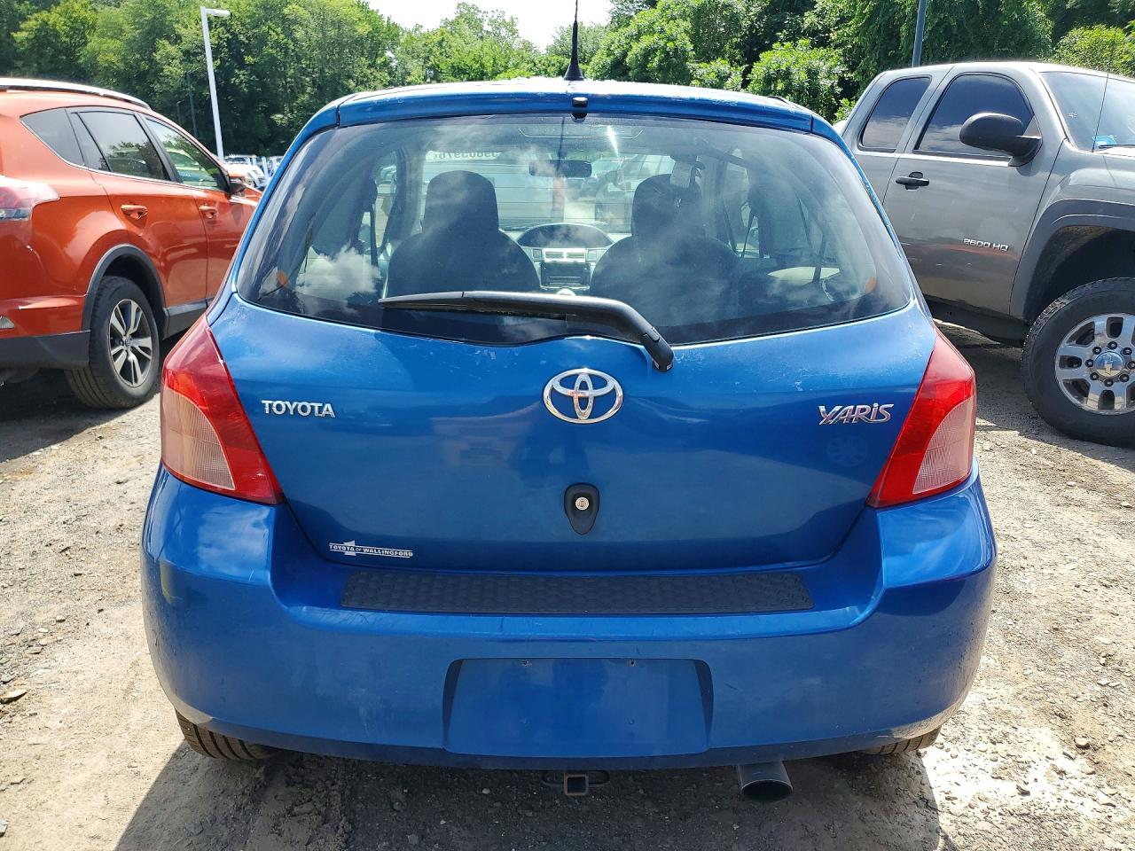 2008 Toyota Yaris Base Blue vin: JTDJT923085166475