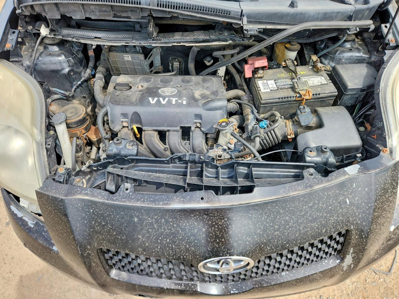 2008 Toyota Yaris Base Черный vin: JTDJT923085185303
