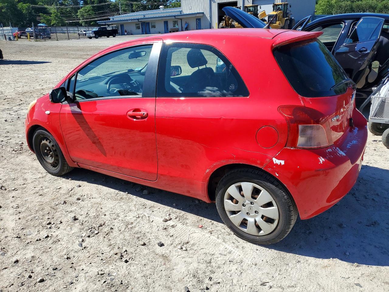 2008 Toyota Yaris Base Red vin: JTDJT923085212984
