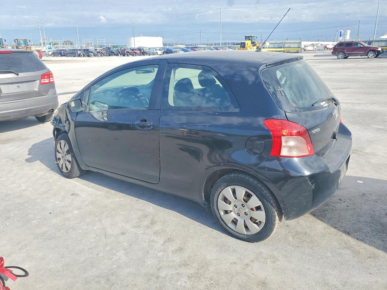 2008 Toyota Yaris Base Black vin: JTDJT923085220616
