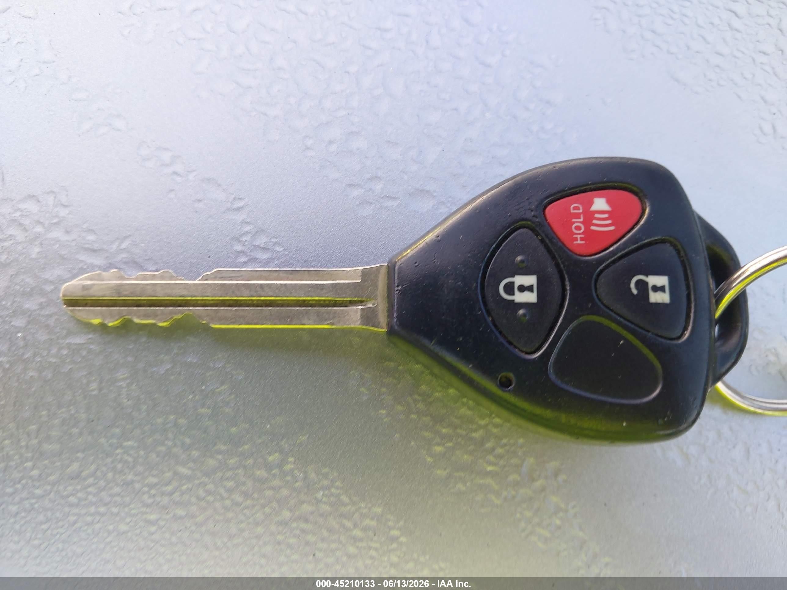 2012 Toyota Yaris Le Gray vin: JTDJTUD30CD508733